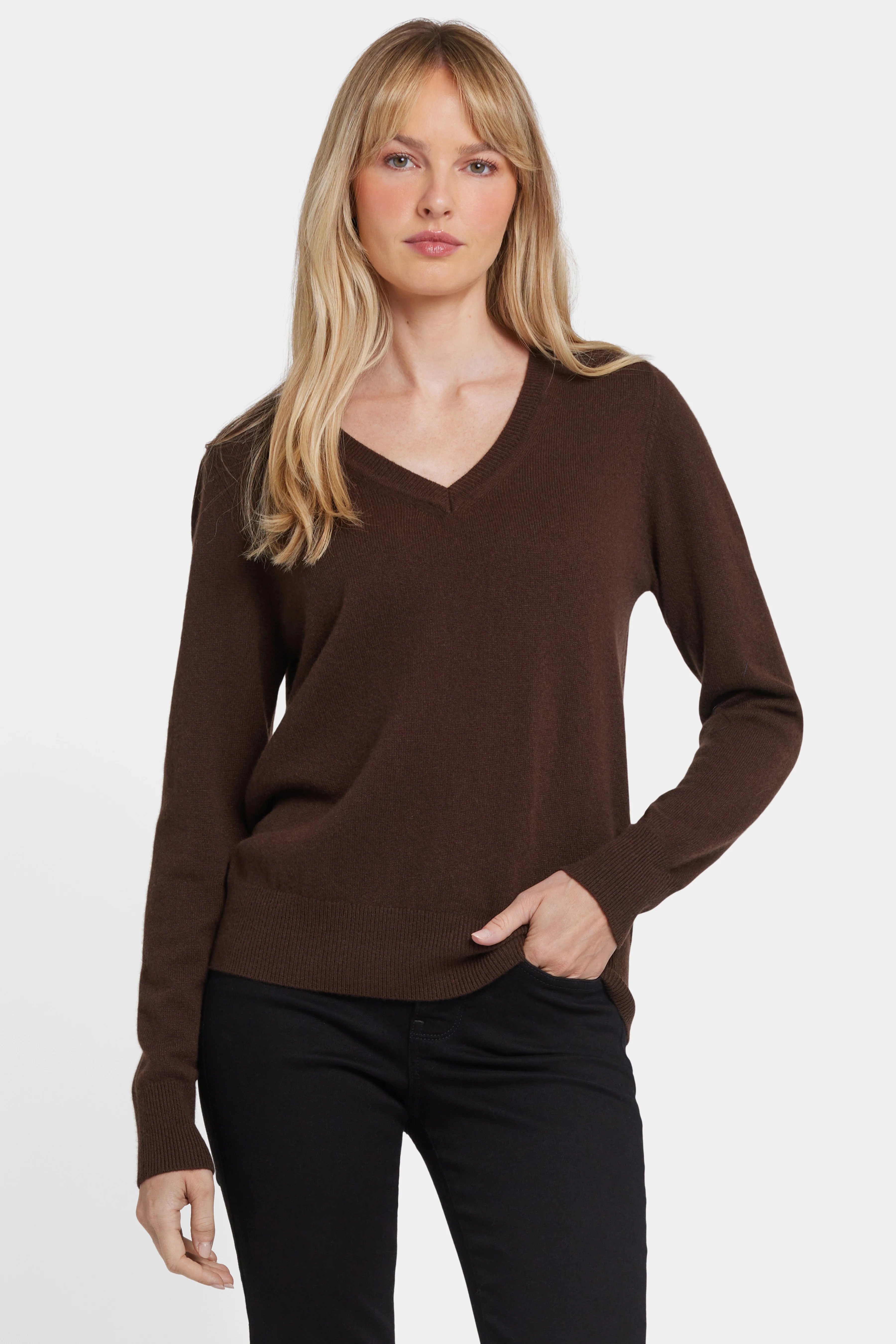 5811-cashmere-classic-v-neck-sweater-brown-1.webp