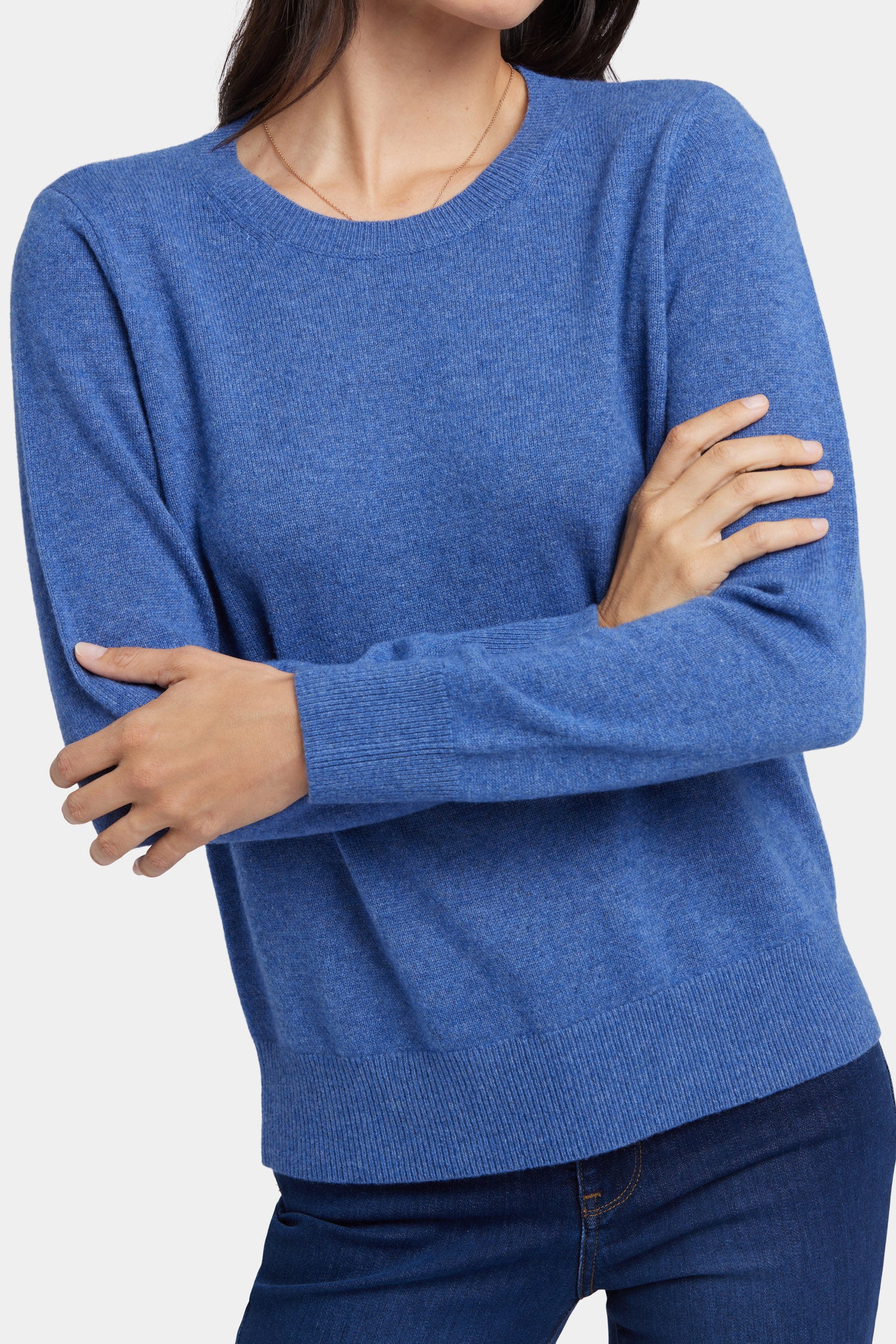 5825-cashmere-essential-crewneck-sweater-heather-blue-1.webp