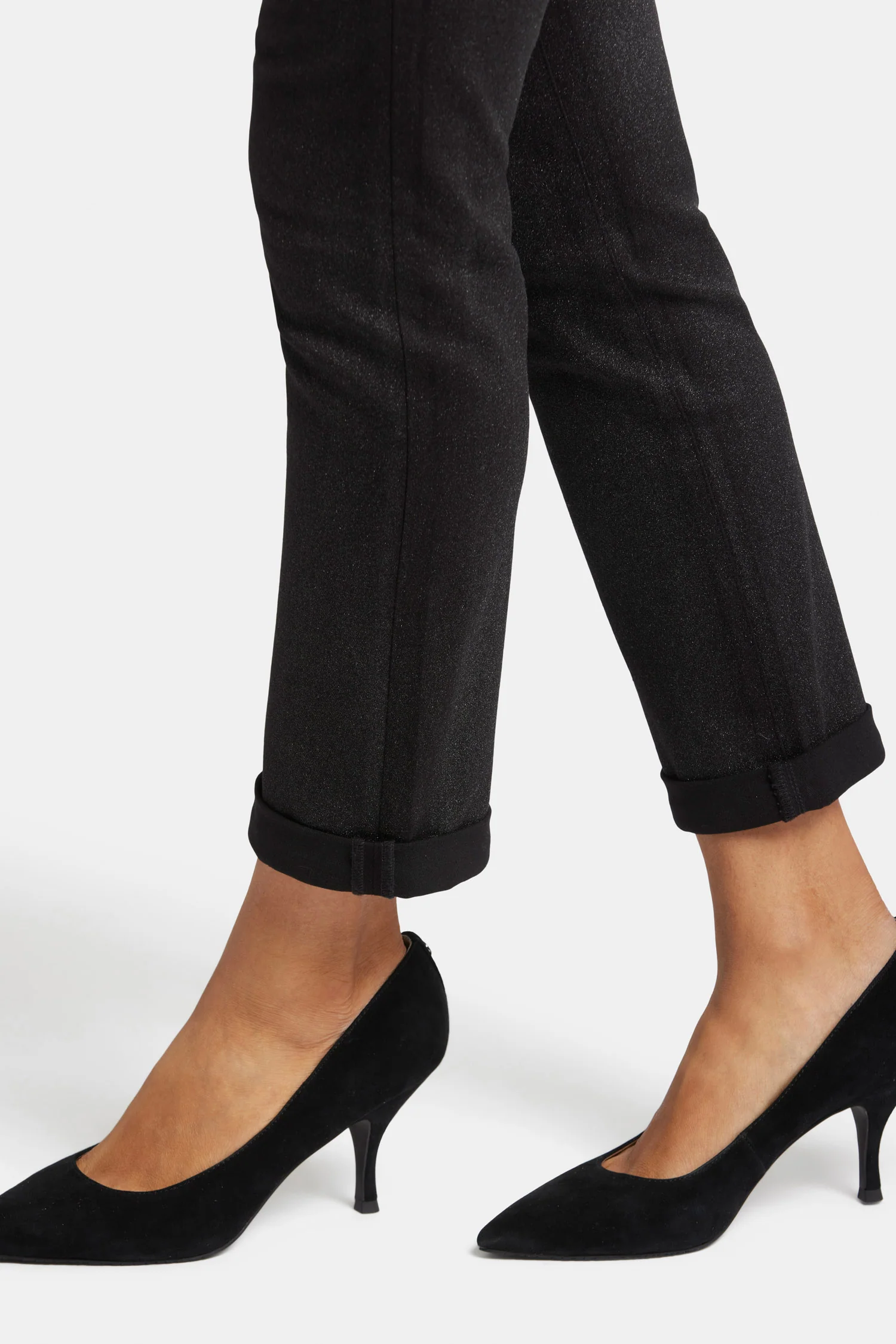 5906-sheri-slim-ankle-jeans-glamorous-1.webp