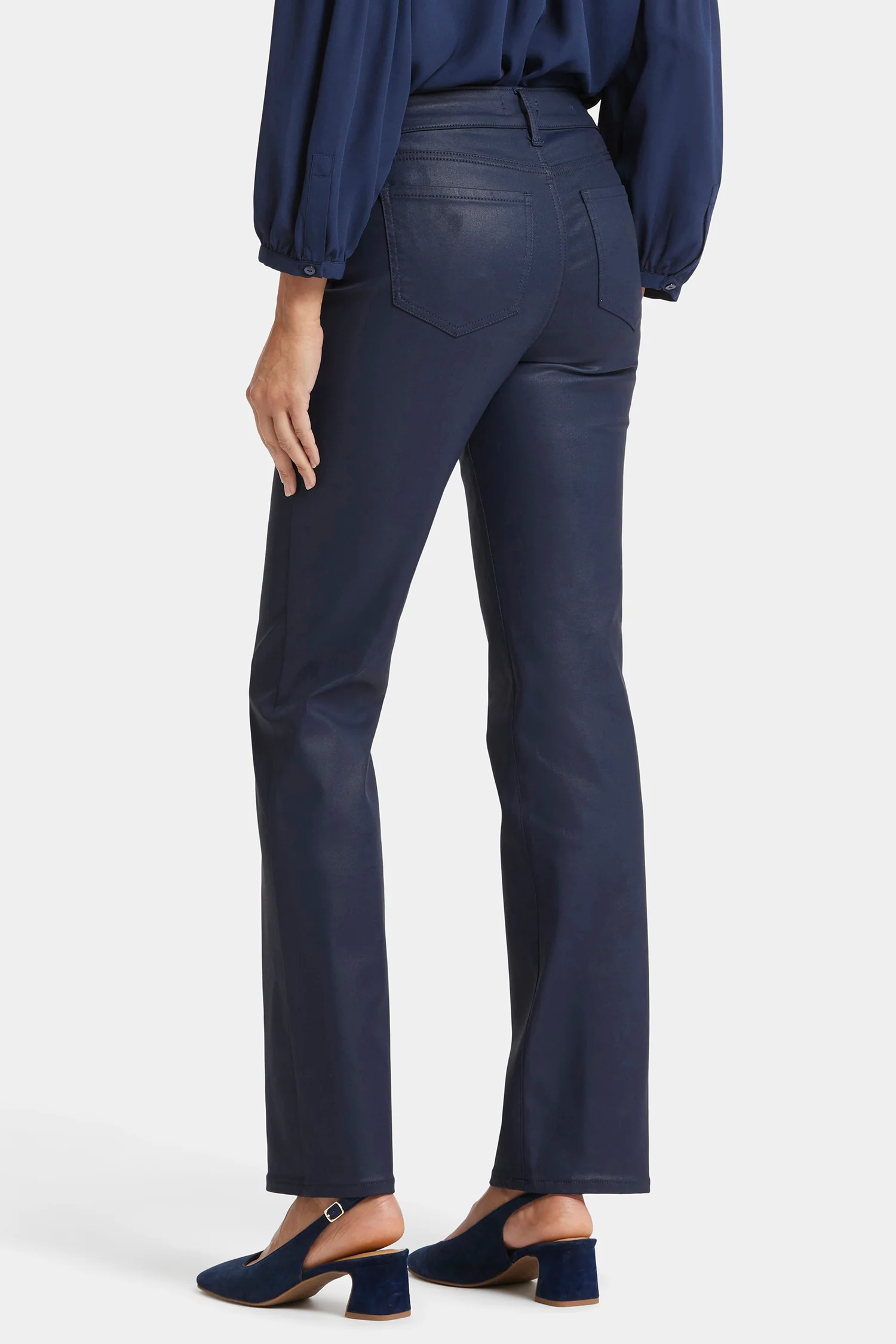 6064-coated-marilyn-straight-jeans-starless-sky-coated-1.webp