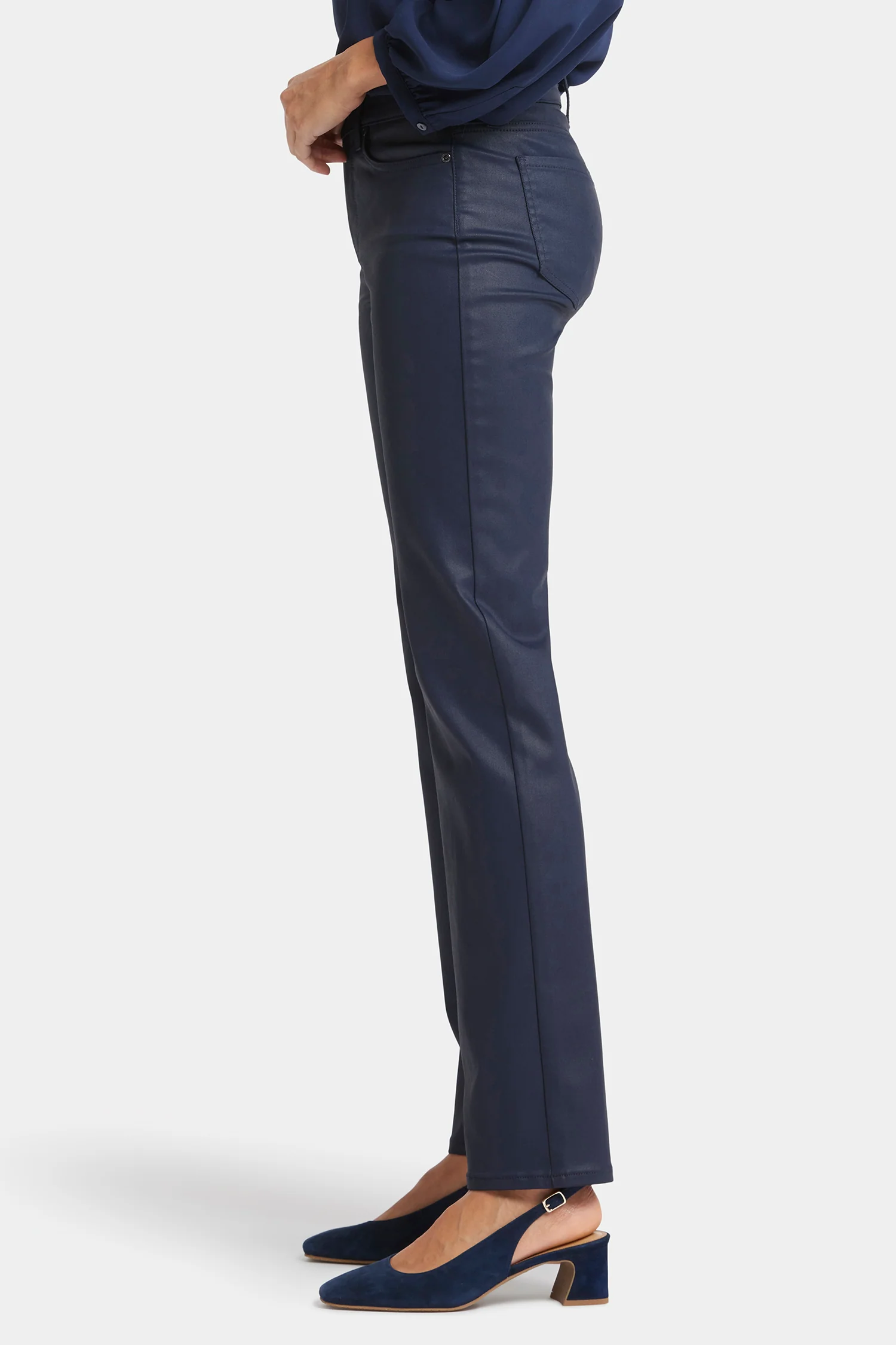 6064-coated-marilyn-straight-jeans-starless-sky-coated-1.webp