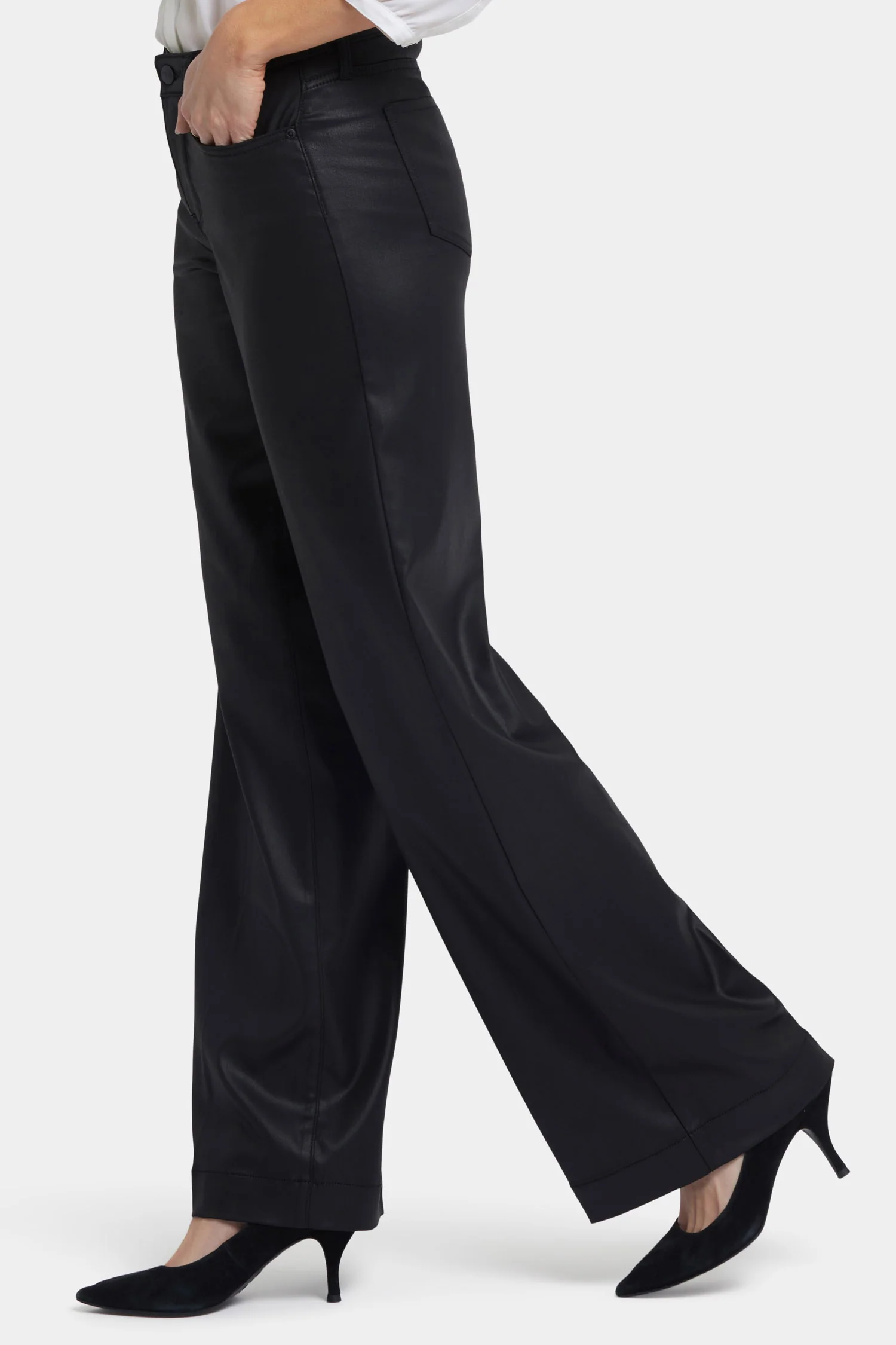 6088-coated-teresa-wide-leg-jeans-black-coated-1.webp