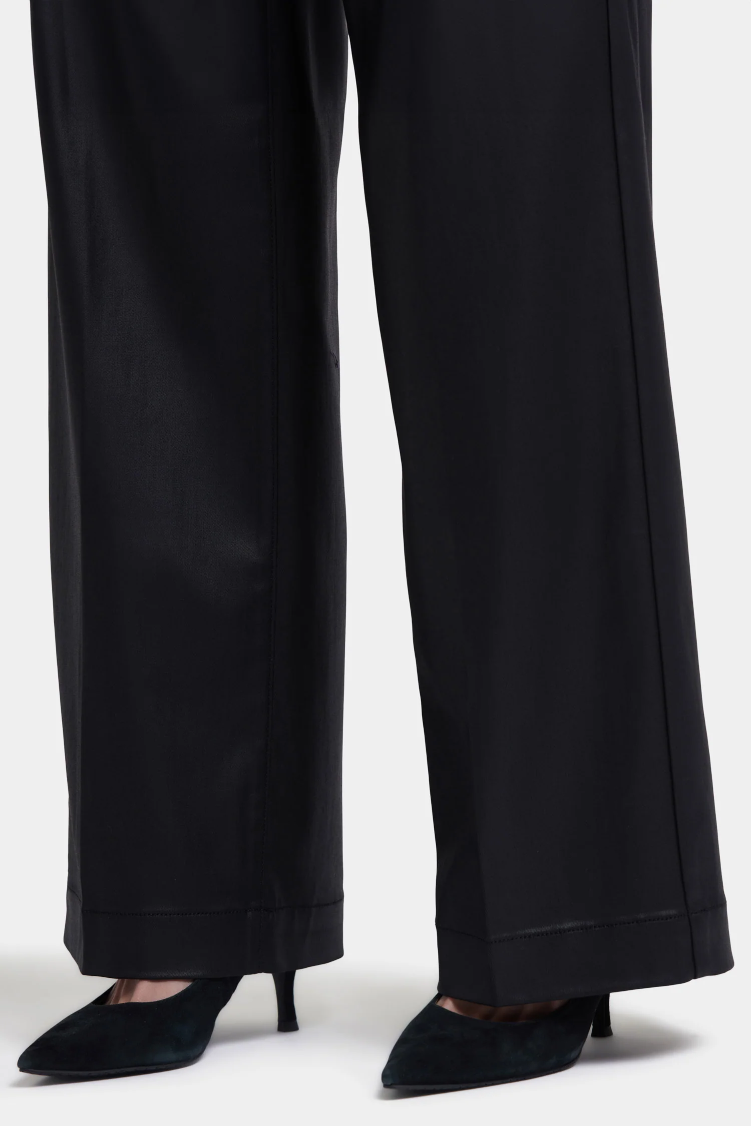 6088-coated-teresa-wide-leg-jeans-black-coated-1.webp