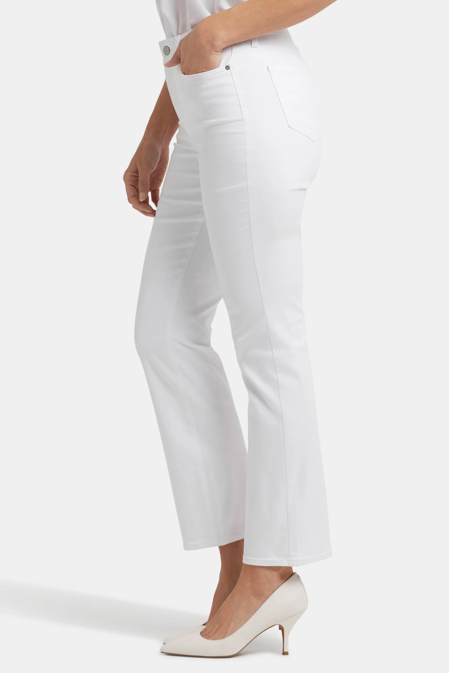61-ellison-straight-jeans-optic-white-1.webp