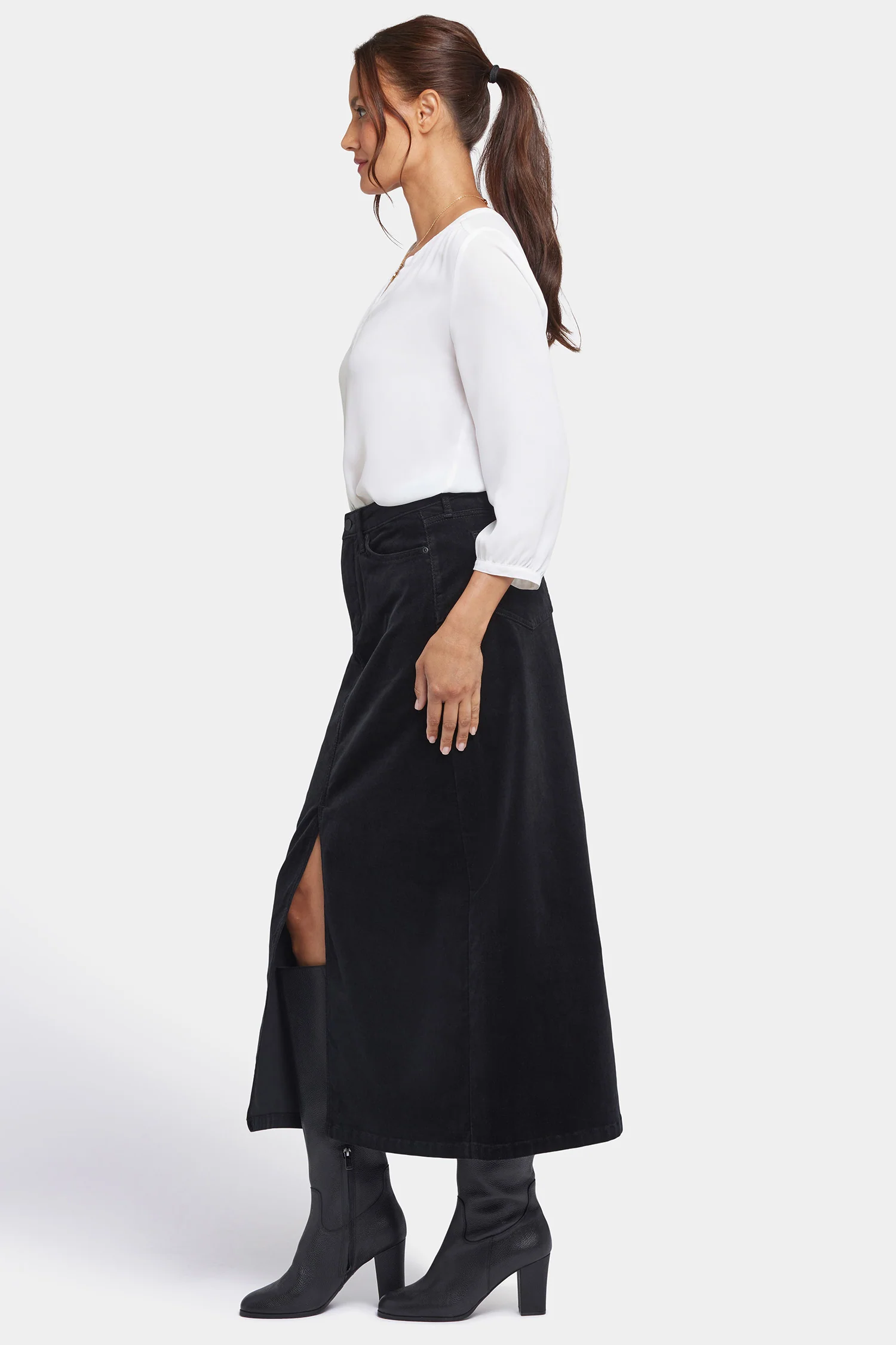 6131-high-rise-long-skirt-black-1.webp