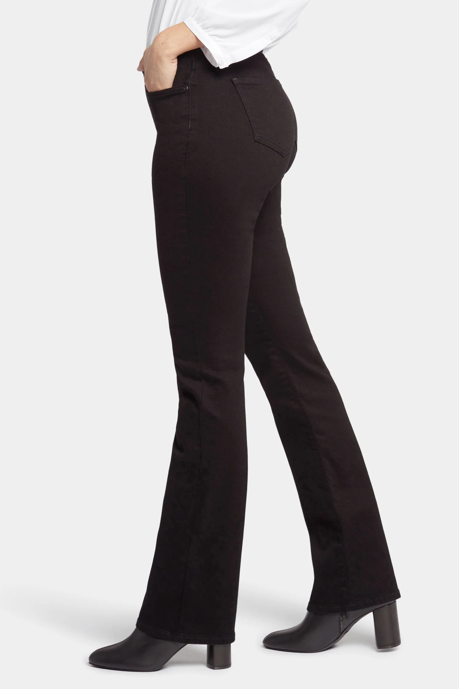 616-barbara-bootcut-jeans-black-1.webp