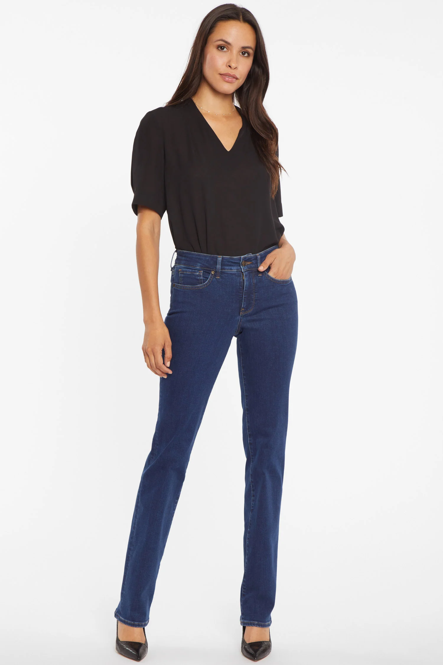 628-marilyn-straight-jeans-in-petite-quinn-1.webp