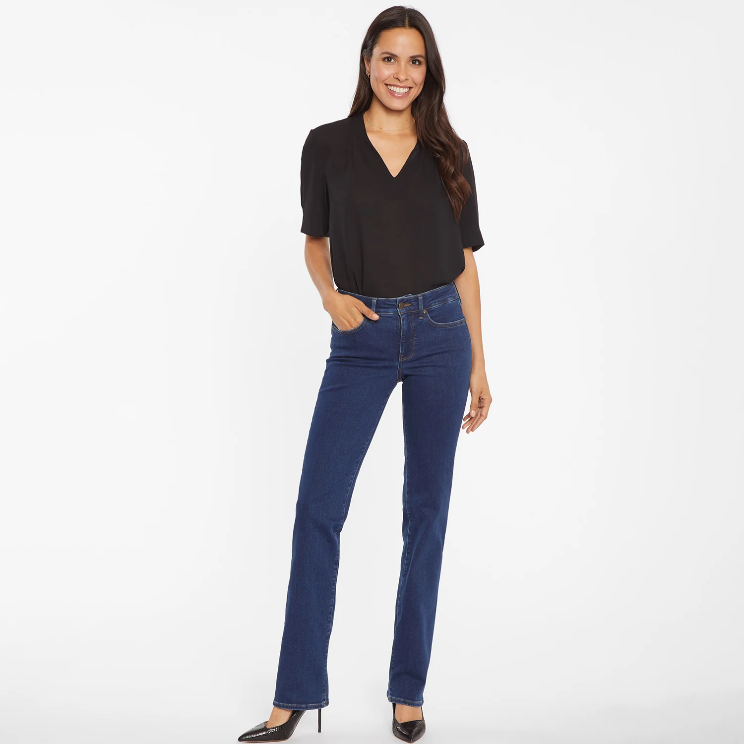 628-marilyn-straight-jeans-in-petite-quinn-1.webp