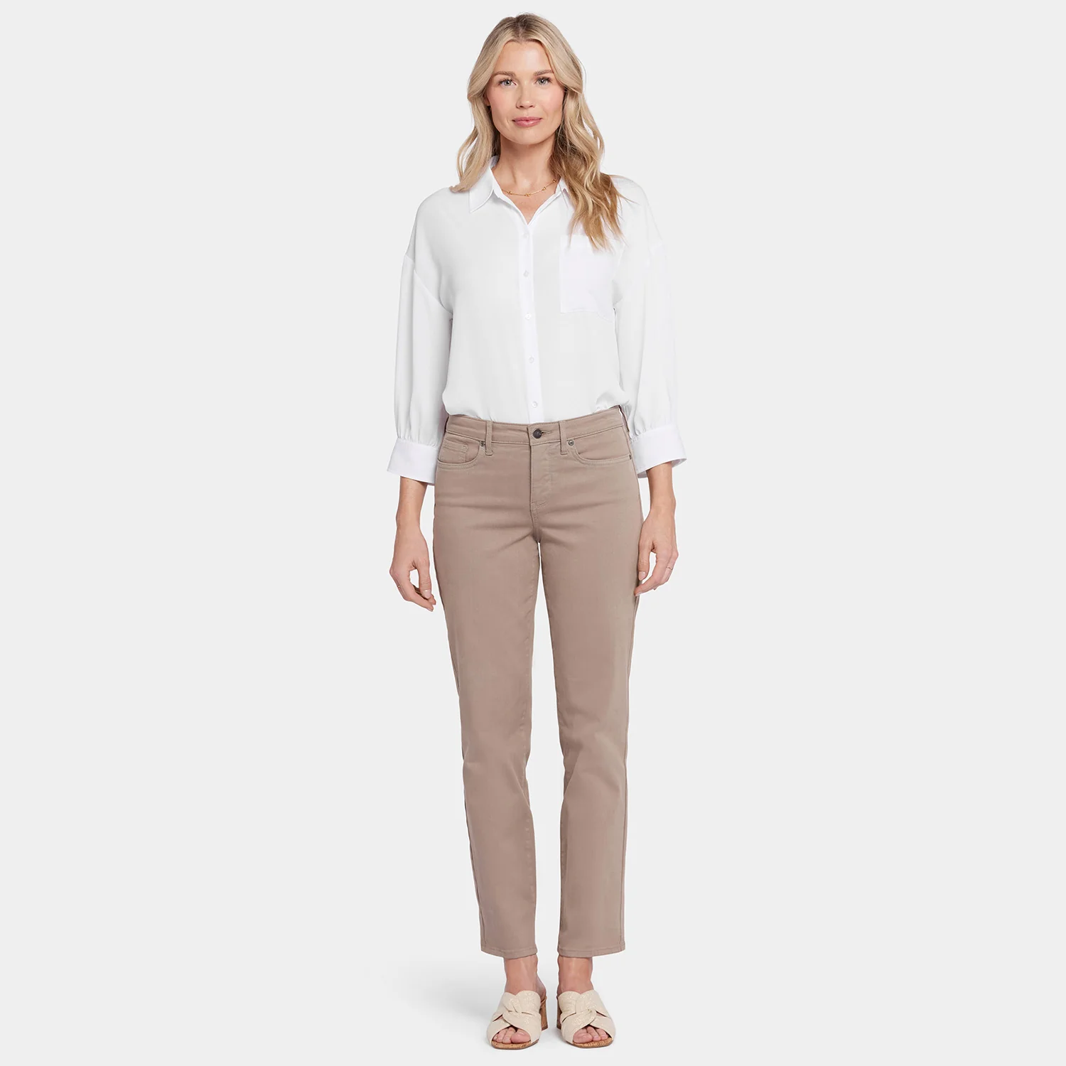 6373-emma-relaxed-slender-jeans-saddlewood-1.webp