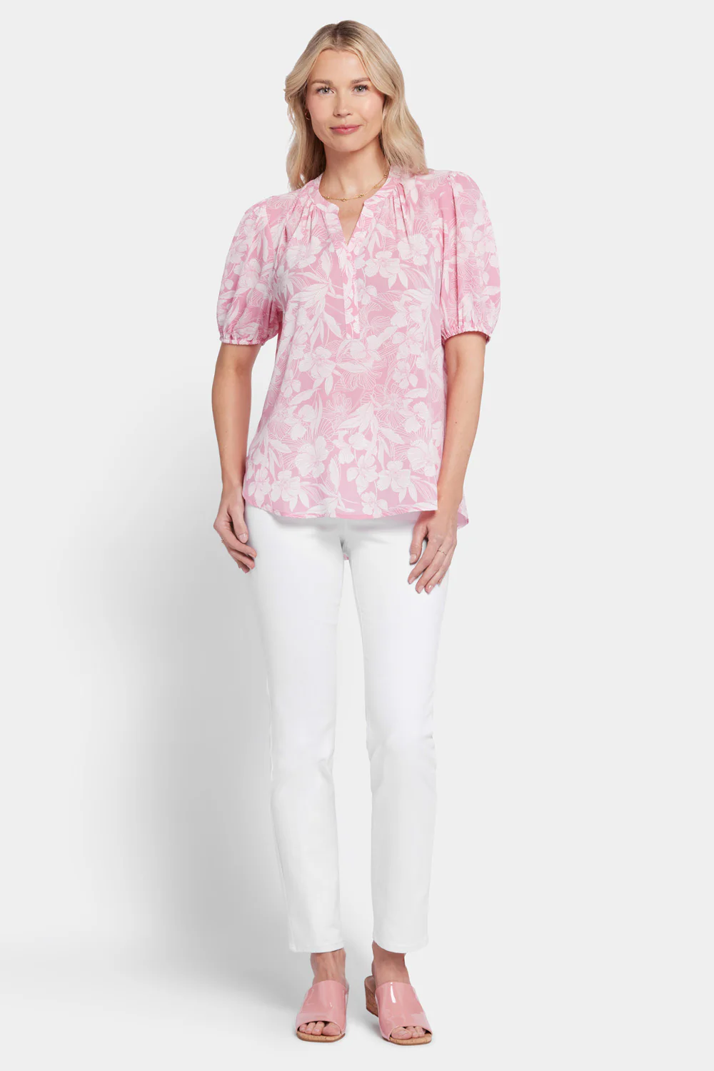 6455-short-puff-sleeve-popover-top-larissa-1.webp