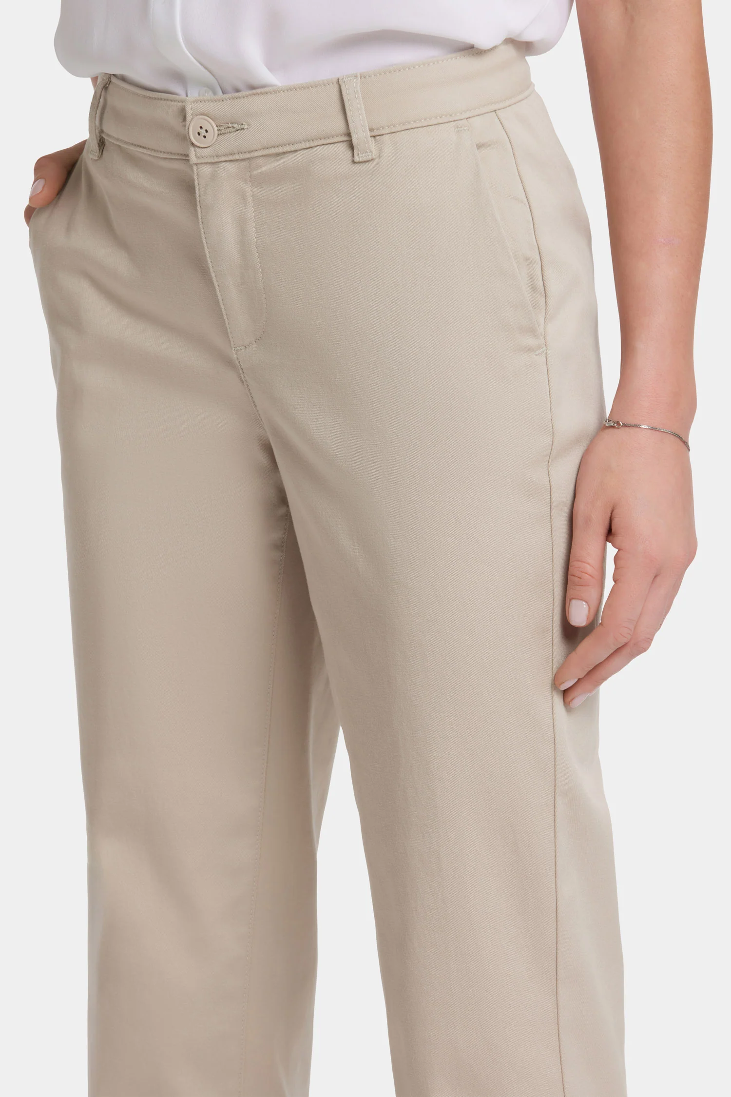 6469-sadie-slim-pants-feather-1.webp