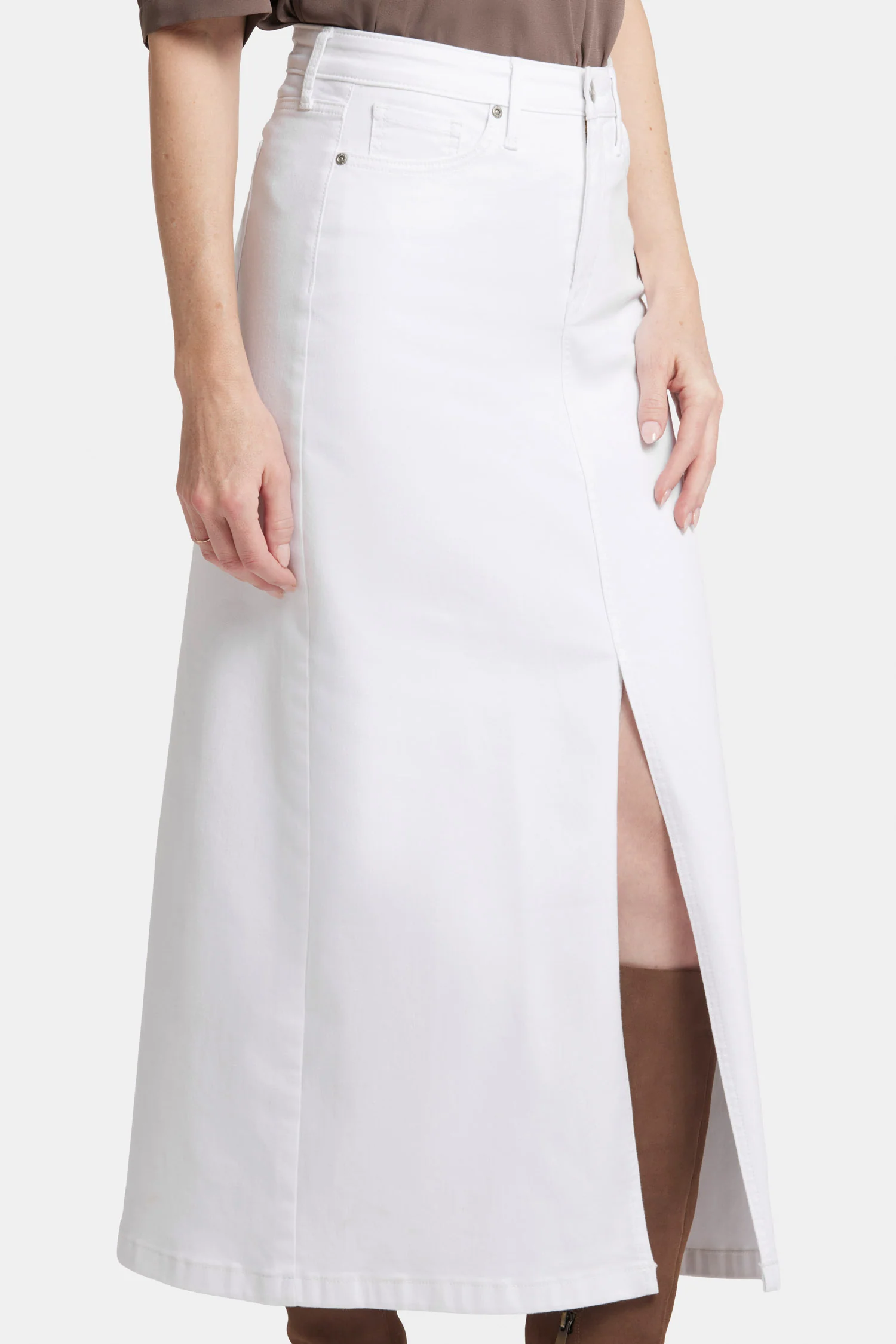 6675-high-rise-long-skirt-optic-white-1.webp