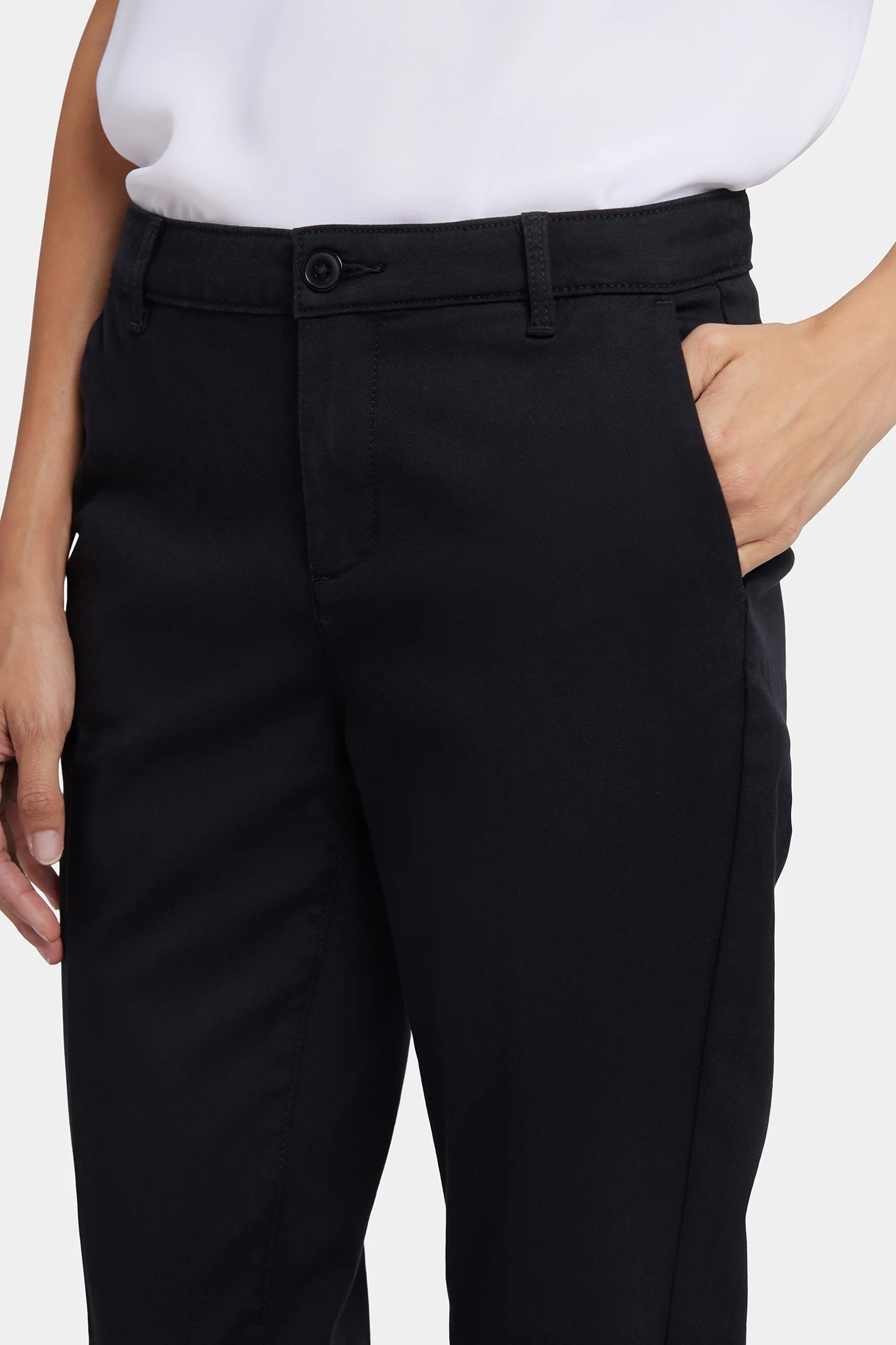 6735-sadie-slim-pants-black-1.webp
