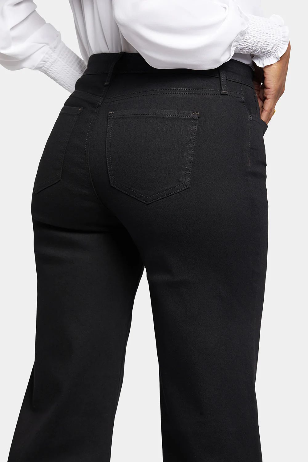 6912-teresa-wide-leg-jeans-black-rinse-1.webp