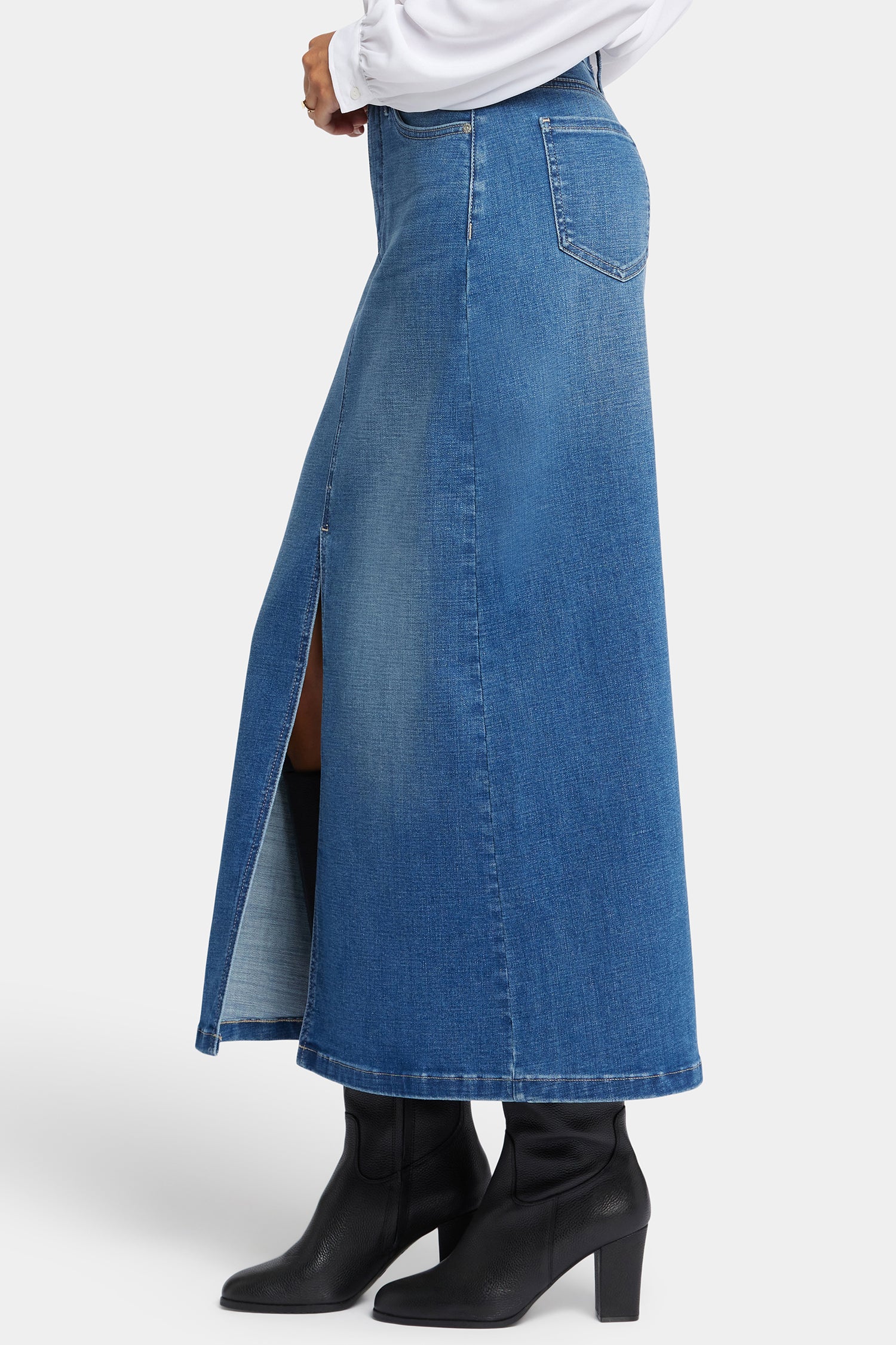 6924-high-rise-long-skirt-fairmont-1.webp