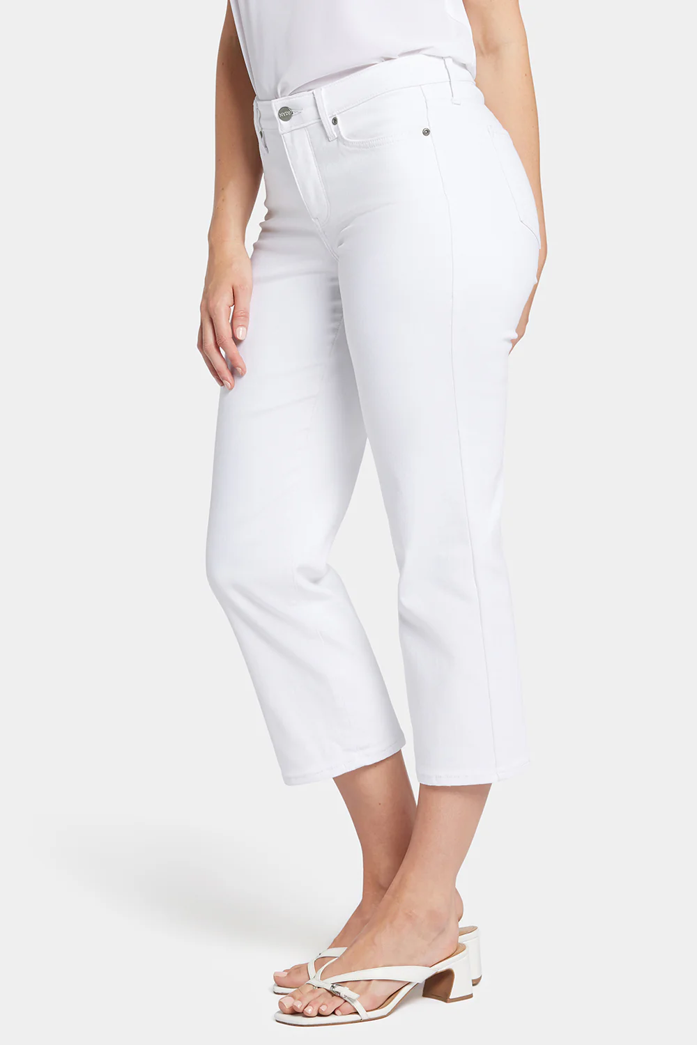 6993-relaxed-piper-crop-jeans-optic-white-1.webp