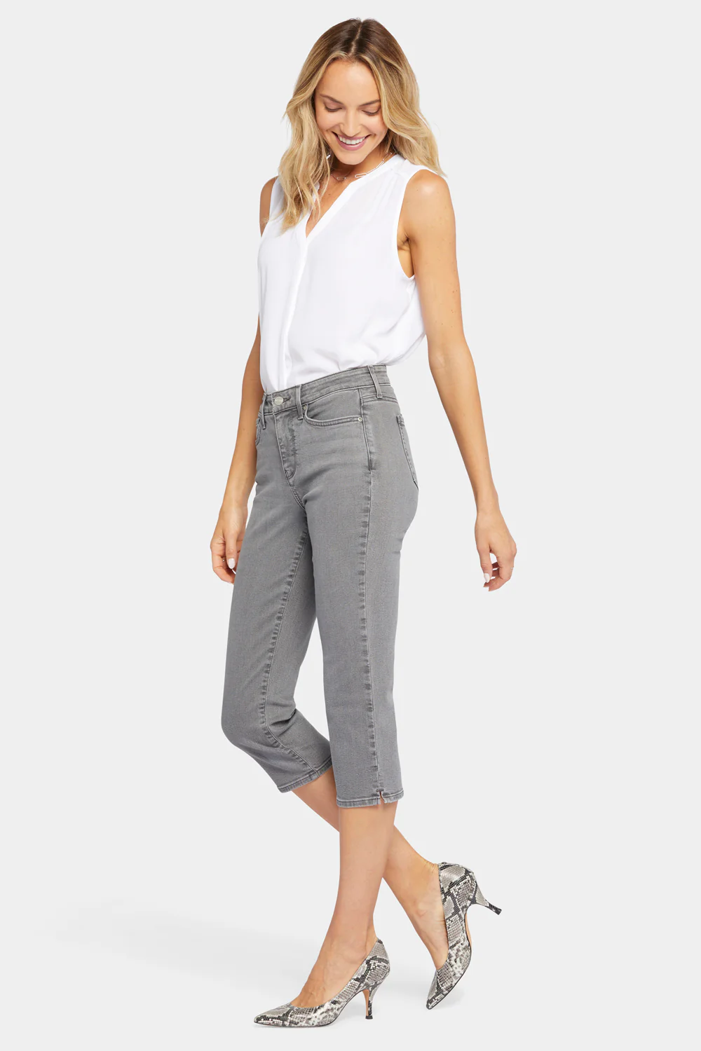 7072-slim-straight-crop-jeans-palmas-1.webp