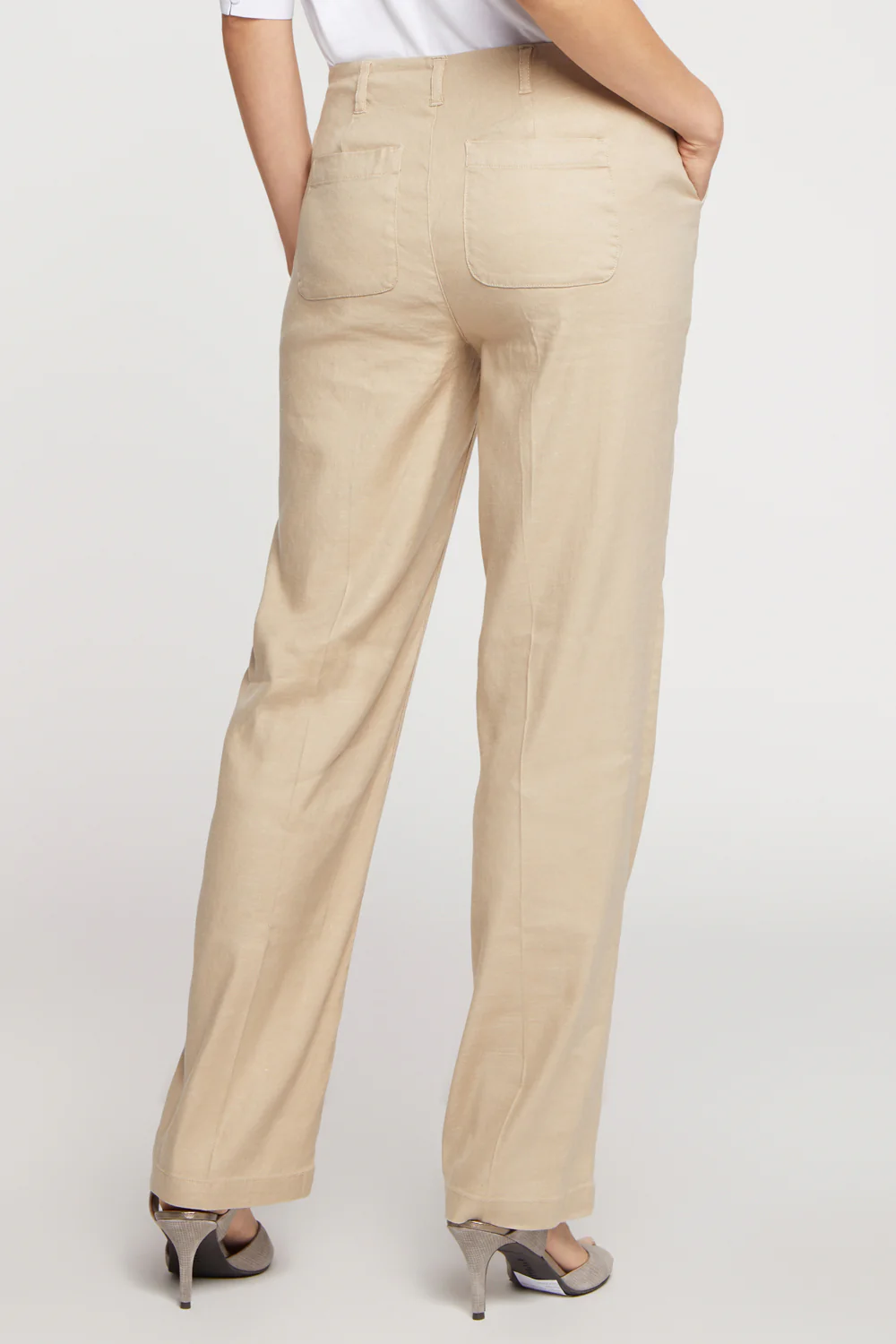 7177-marilyn-straight-pants-feather-1.webp
