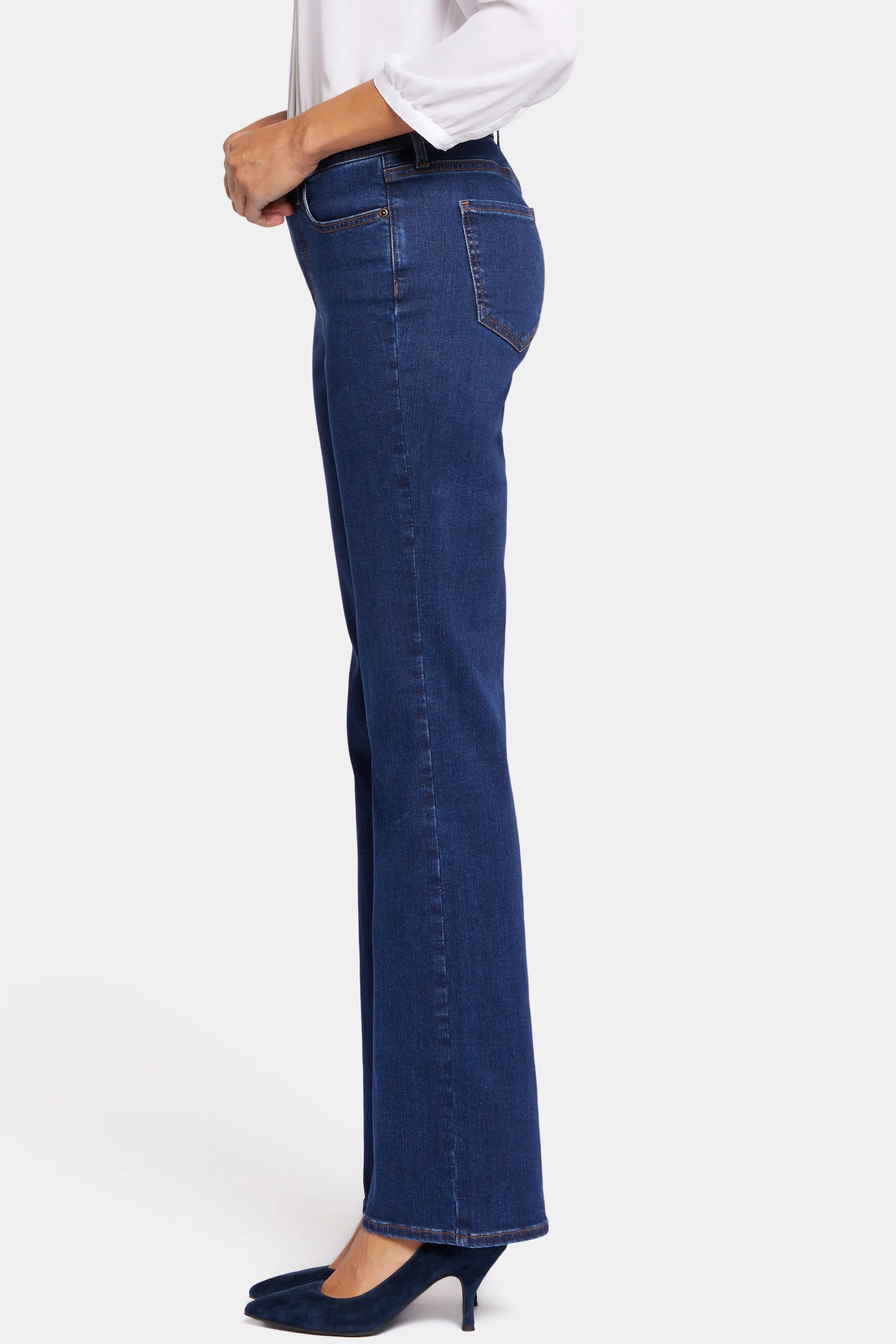 73-blake-slim-flared-jeans-quinn-1.webp