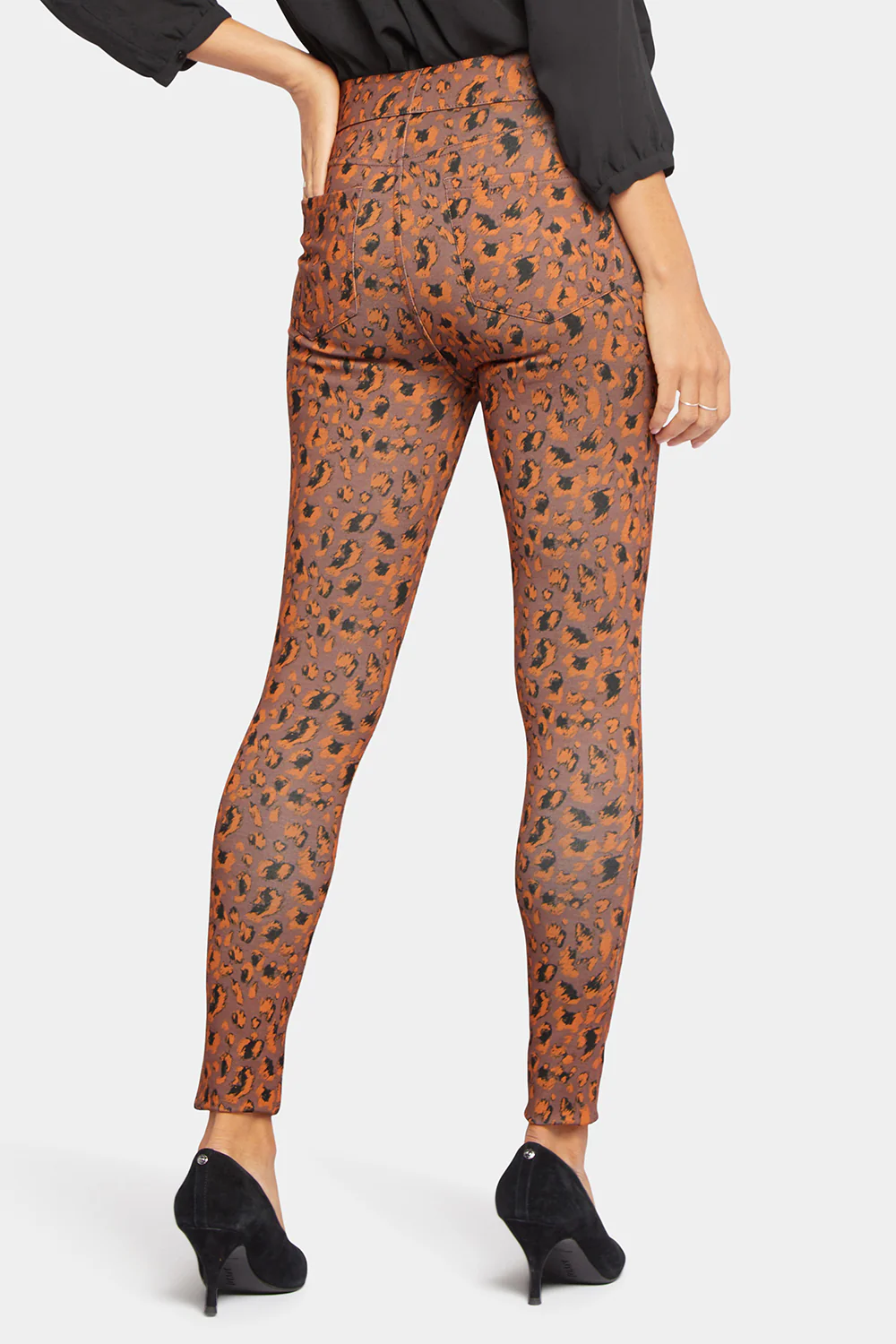 7316-modern-legging-pants-caramel-cat-1.webp