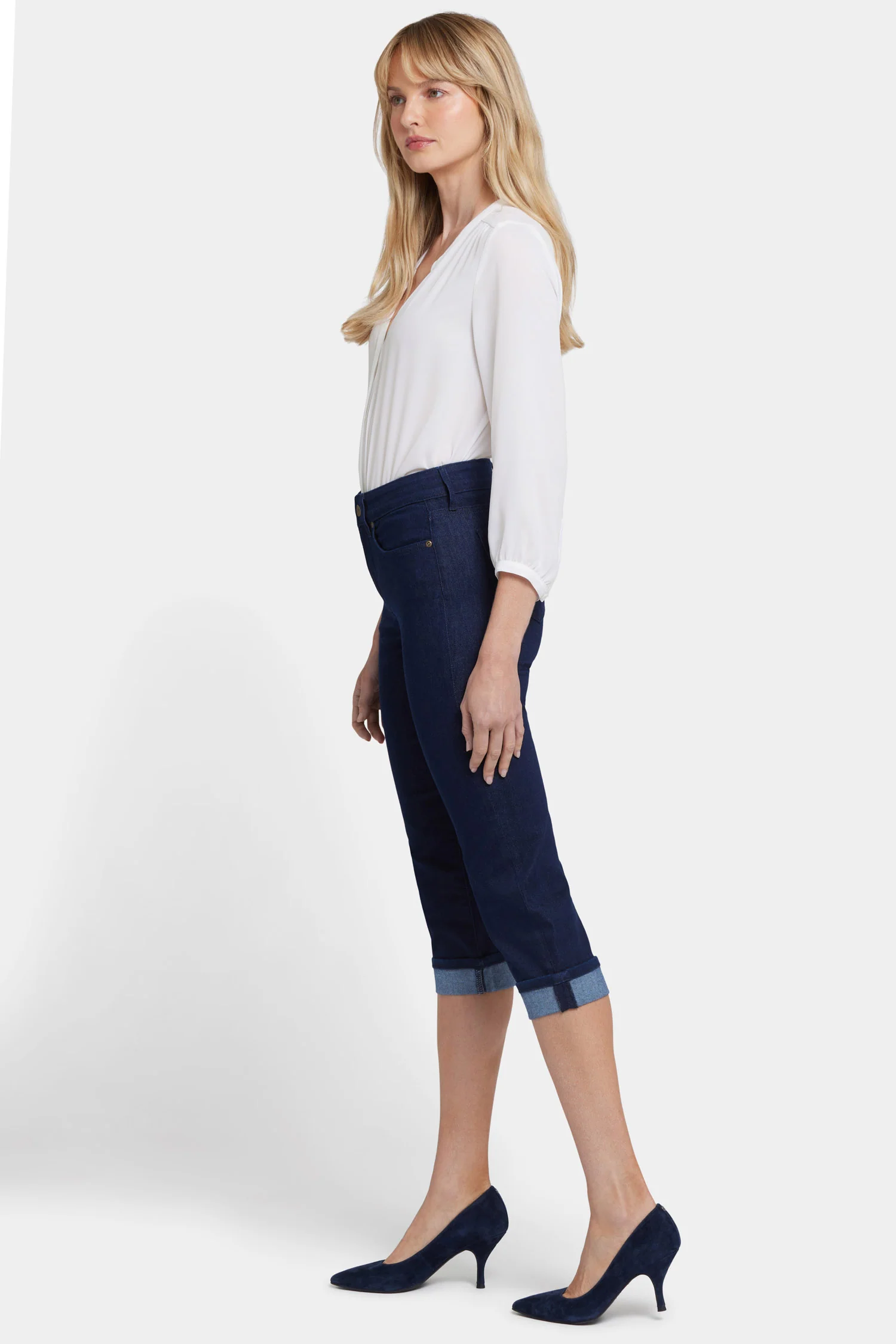 7439-marilyn-straight-crop-jeans-rinse-1.webp