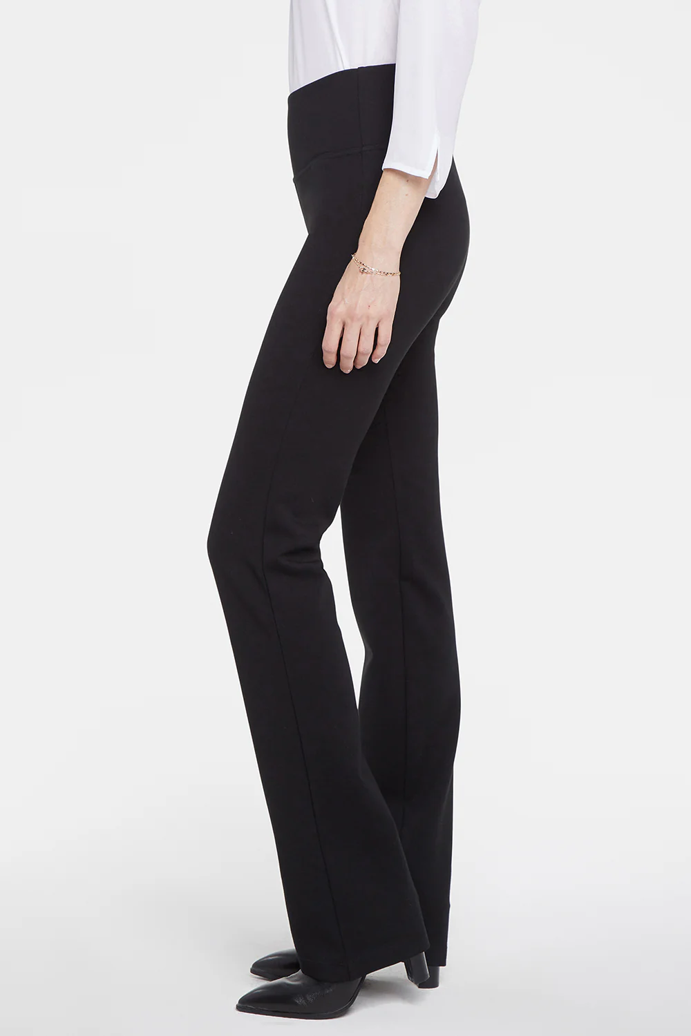 7490-pull-on-straight-pants-black-1.webp