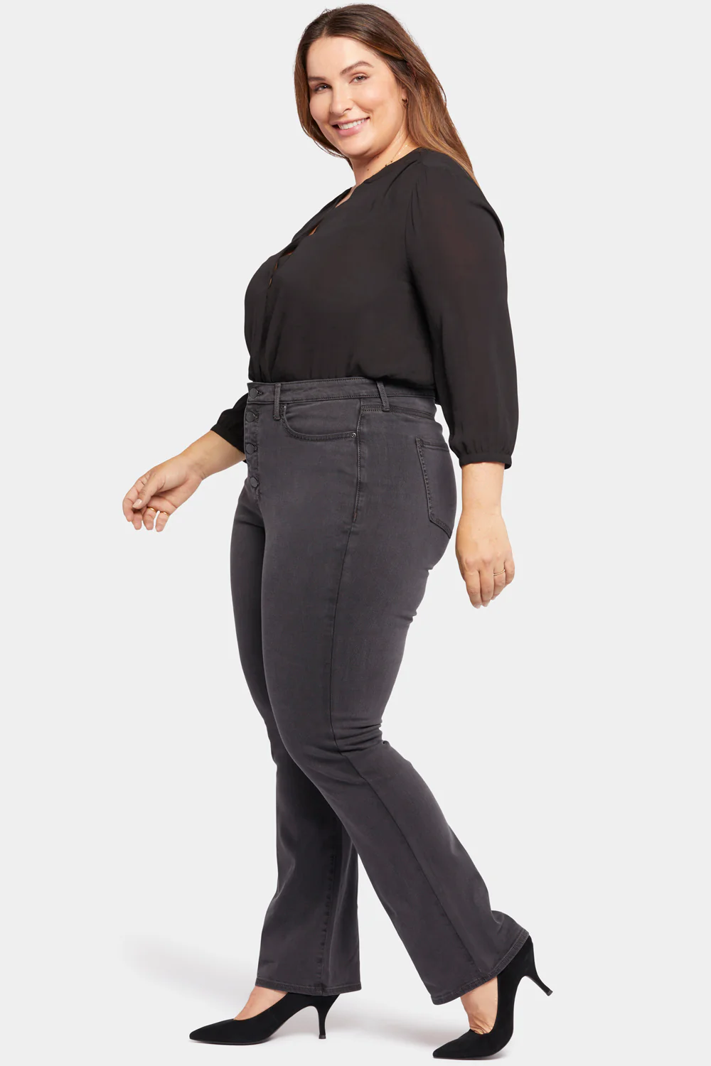 7932-barbara-bootcut-jeans-in-plus-size-sierra-1.webp