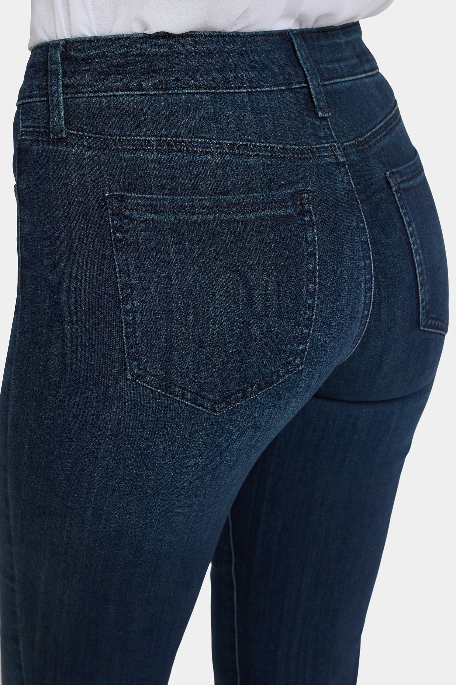 7971-marilyn-straight-jeans-in-petite-obsidian-blue-1.webp