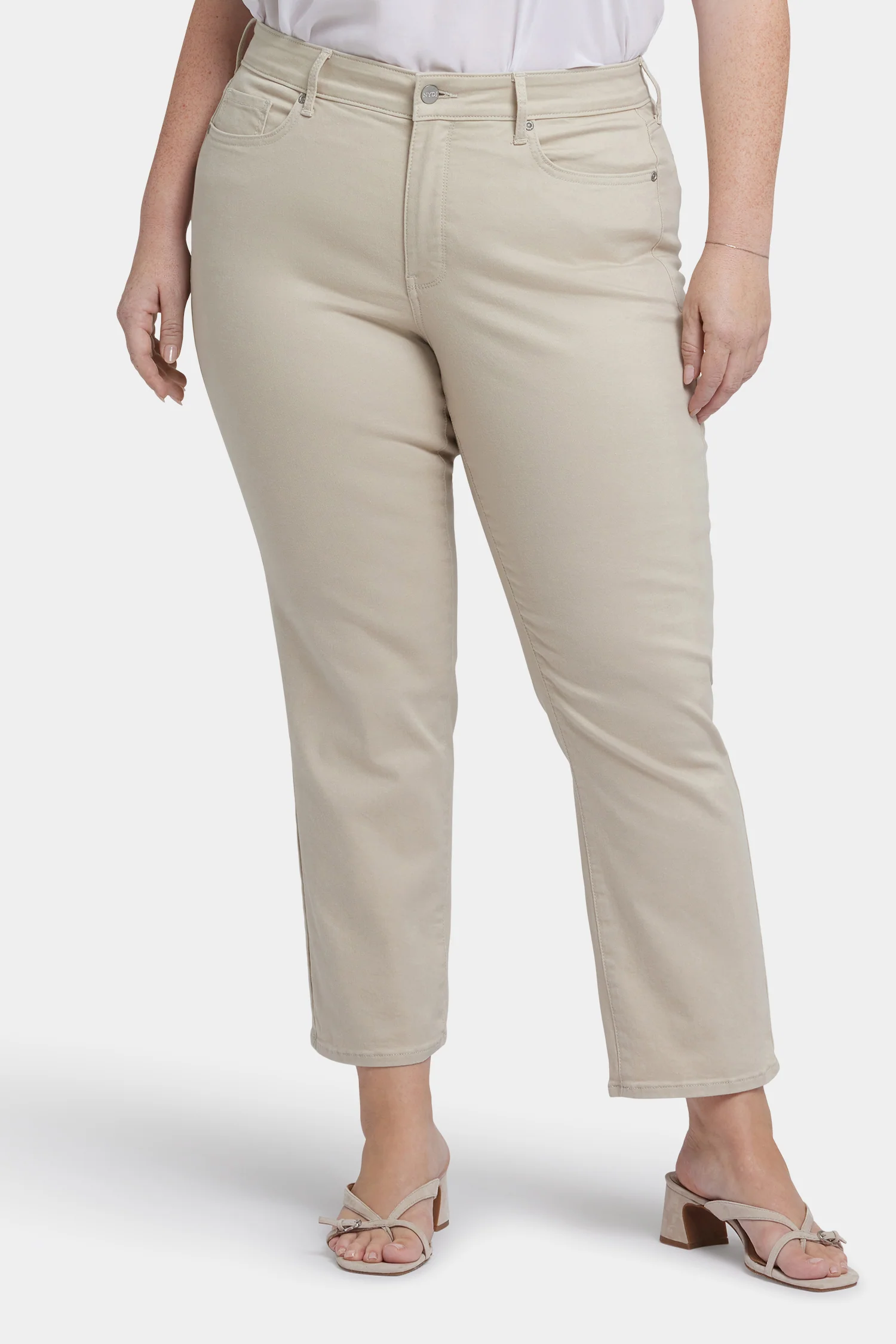 8040-marilyn-straight-ankle-jeans-in-plus-size-feather-1.webp