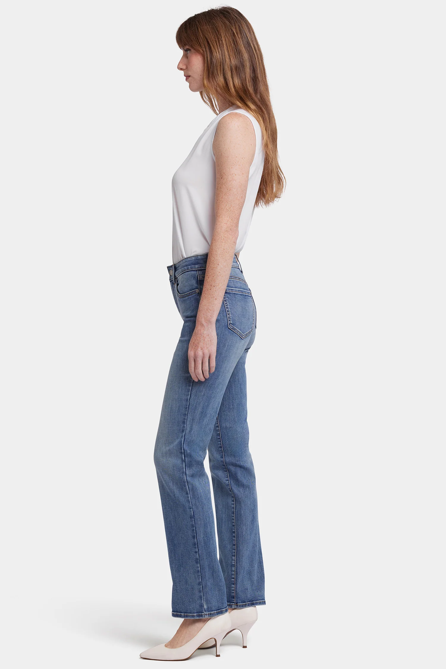 8049-marilyn-straight-jeans-in-petite-majorca-bay-1.webp