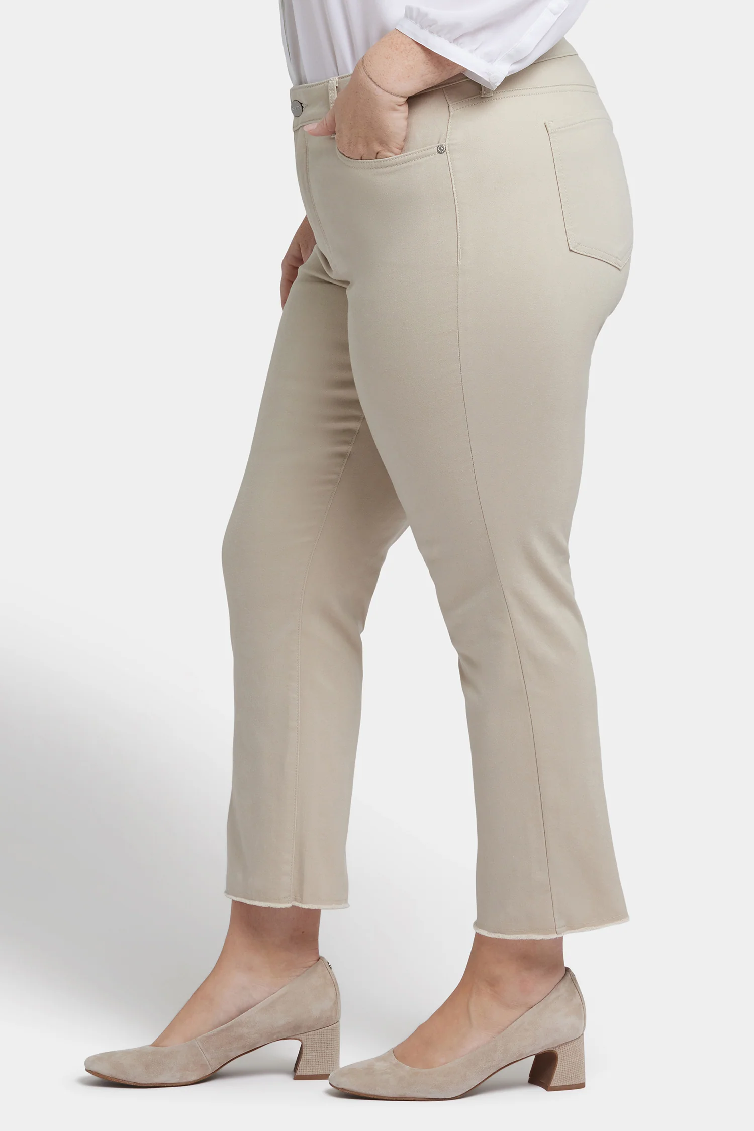 8061-marilyn-straight-ankle-jeans-in-plus-size-feather-1.webp