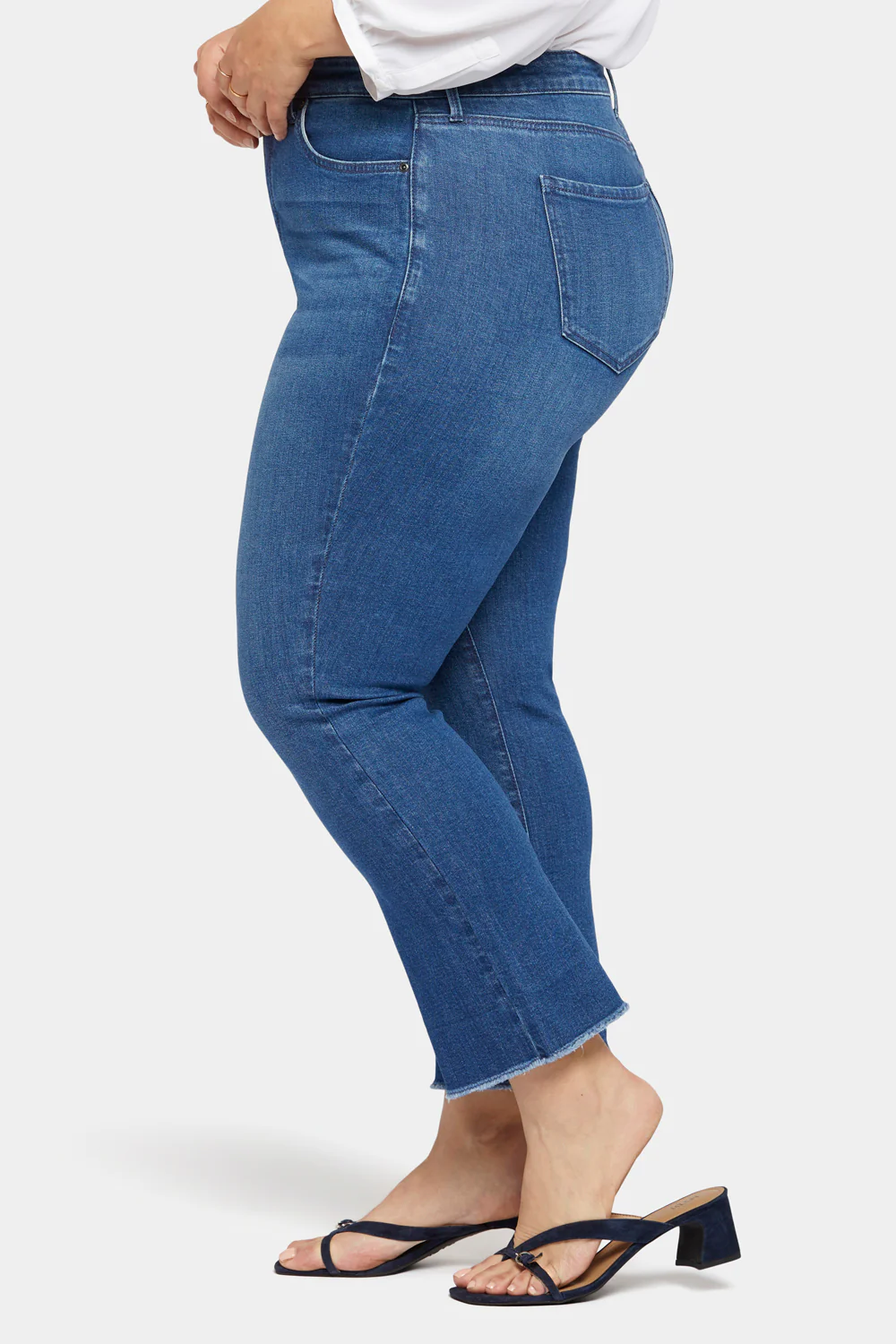 8130-slim-bootcut-ankle-jeans-in-plus-size-desire-1.webp