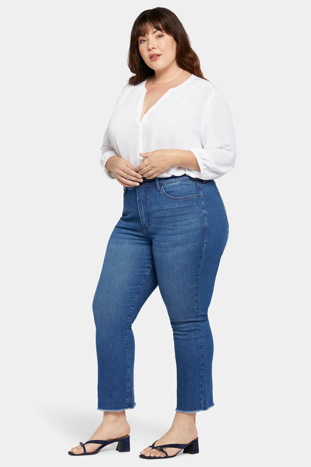 8130-slim-bootcut-ankle-jeans-in-plus-size-desire-1.webp