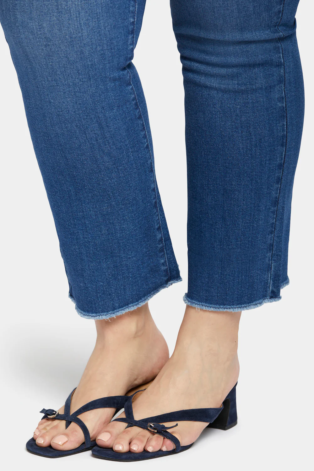 8130-slim-bootcut-ankle-jeans-in-plus-size-desire-1.webp