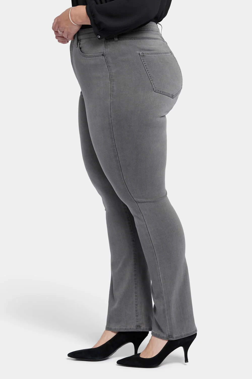8139-billie-mini-bootcut-jeans-in-plus-size-parade-1.webp