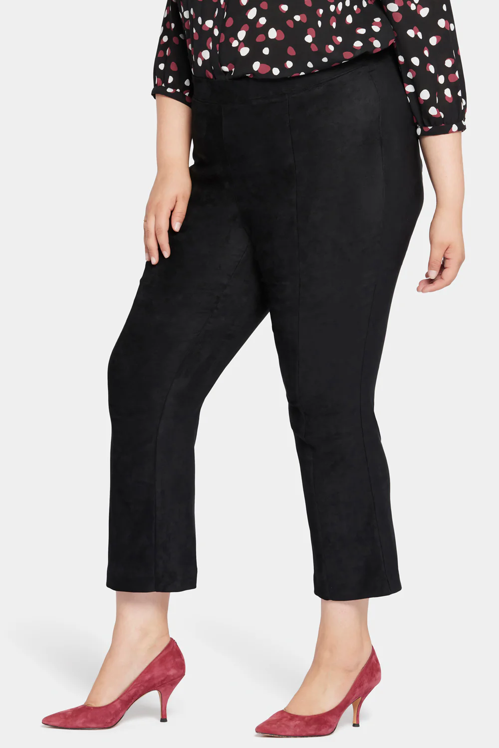 8232-slim-bootcut-pull-on-pants-in-plus-size-black-1.webp
