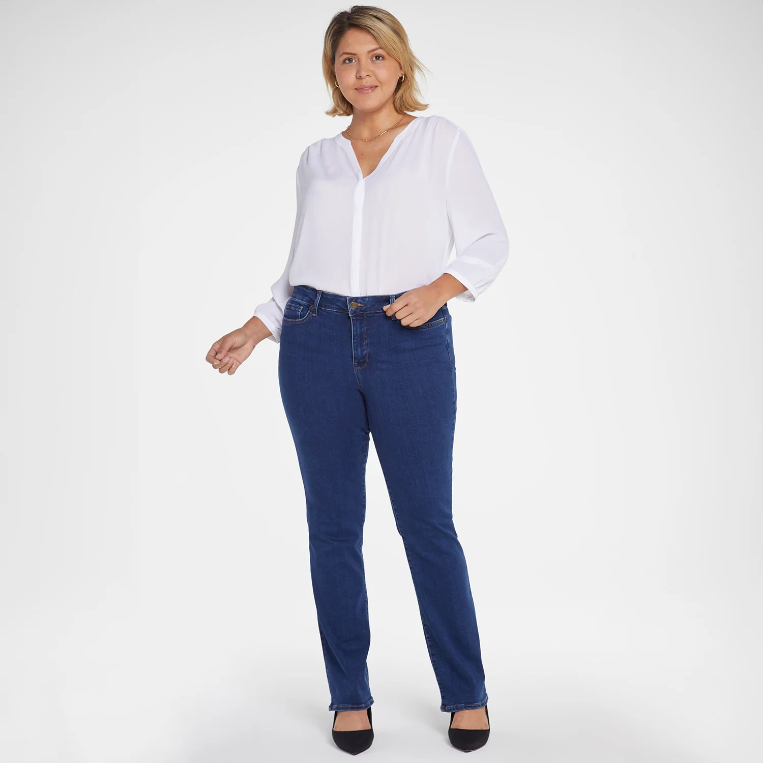 826-marilyn-straight-jeans-in-plus-size-quinn-1.webp