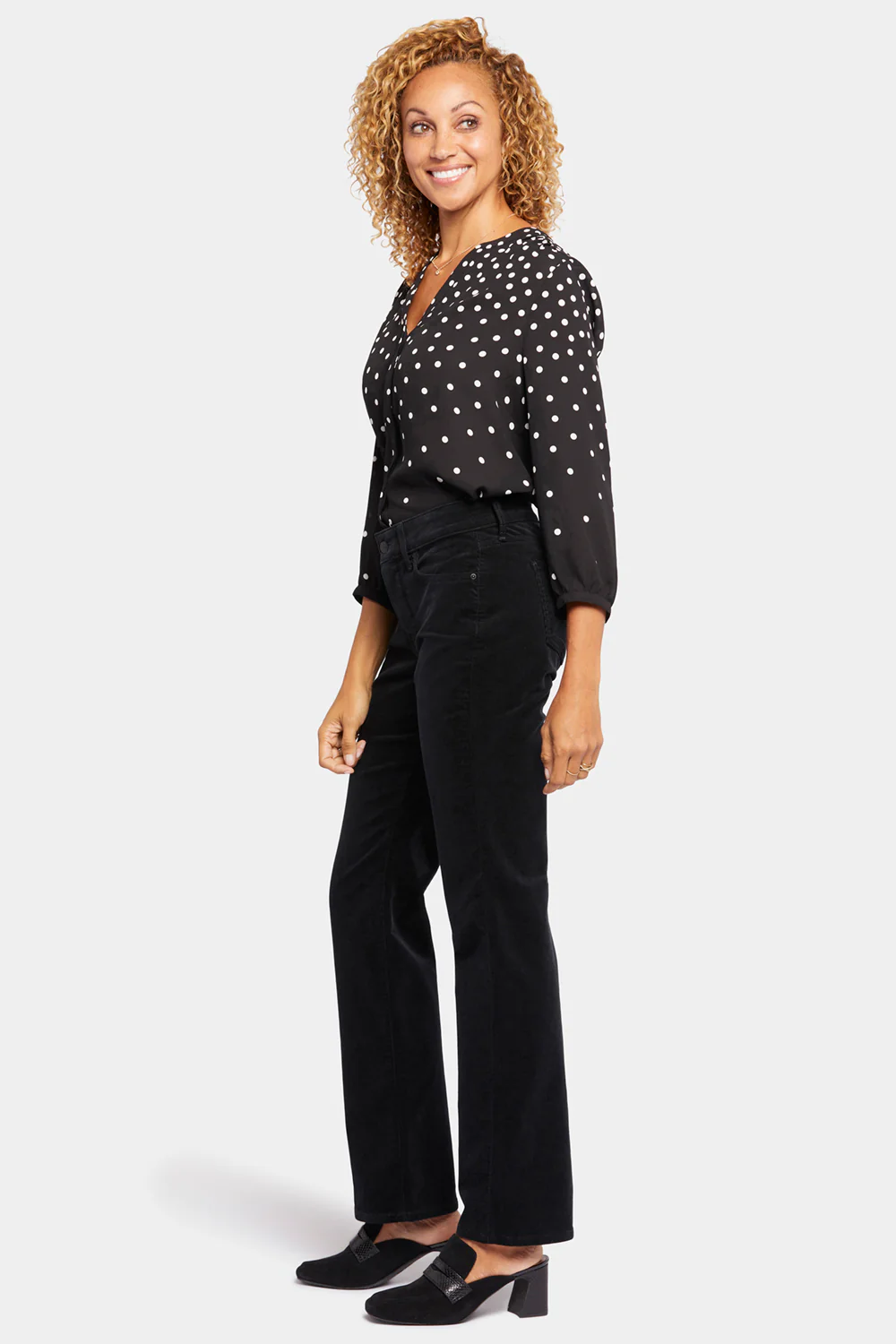 8391-marilyn-straight-pants-in-petite-black-1.webp