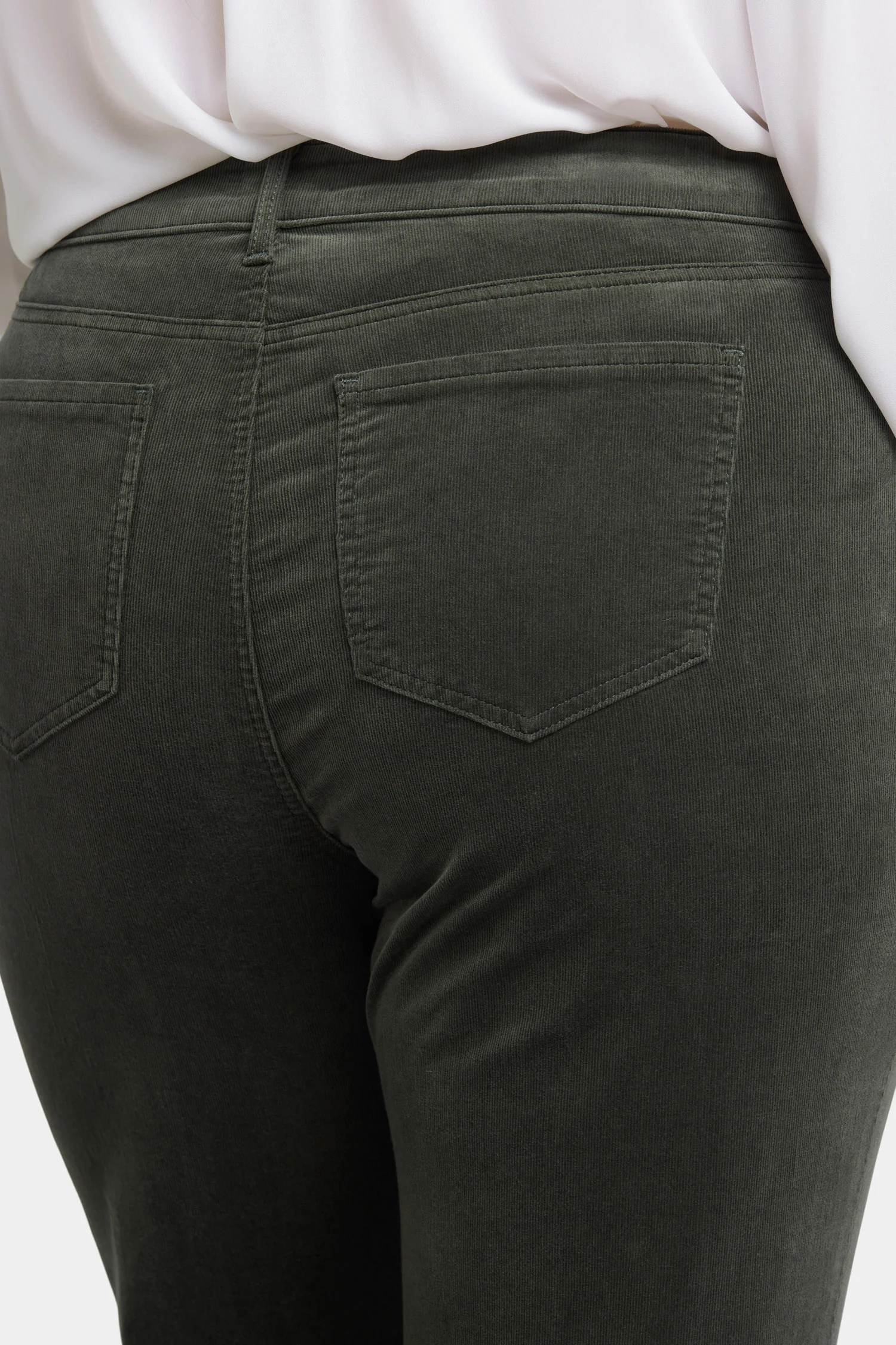 8451-marilyn-straight-pants-in-plus-size-vine-leaf-1.webp
