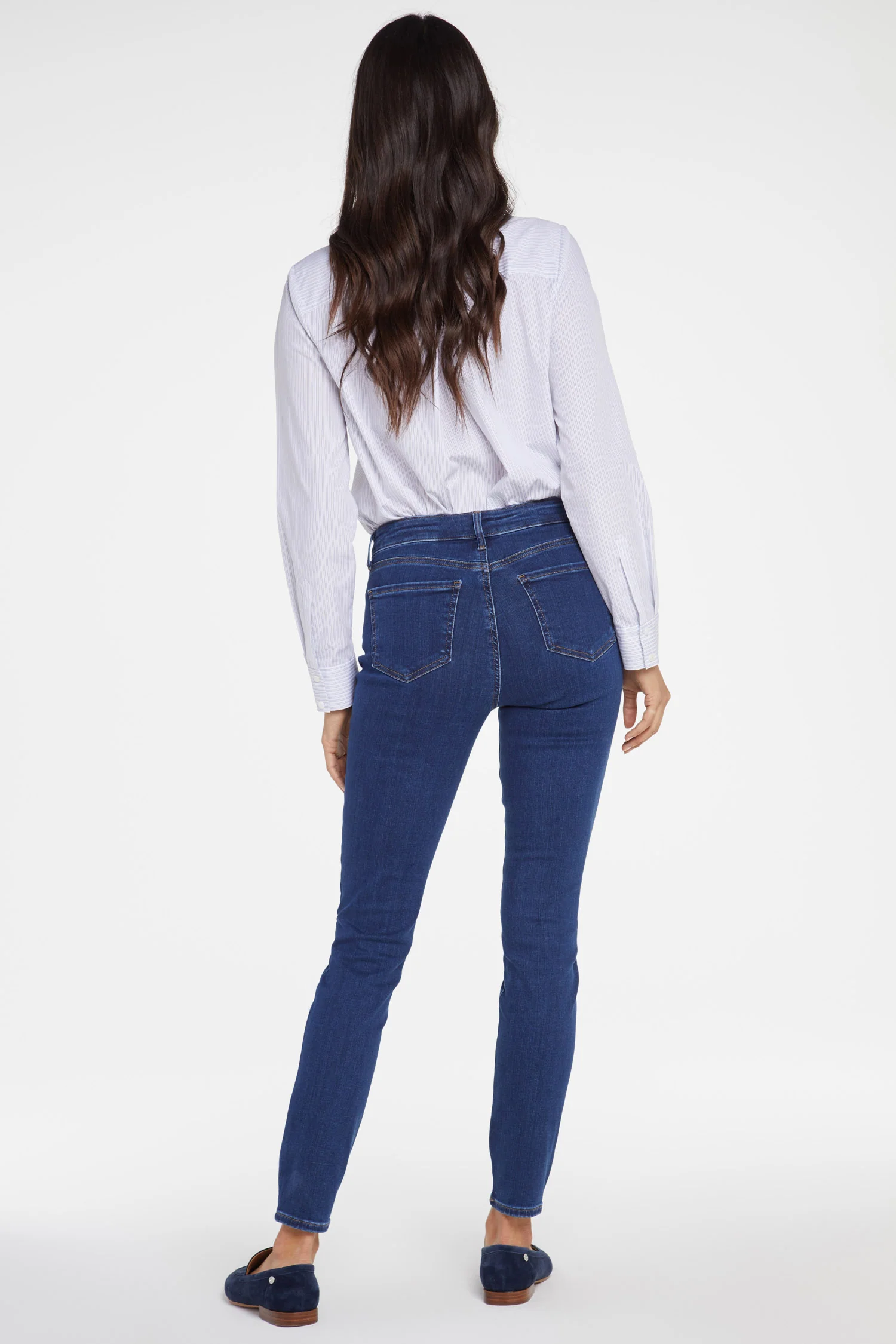 847-ami-skinny-jeans-in-petite-quinn-1.webp