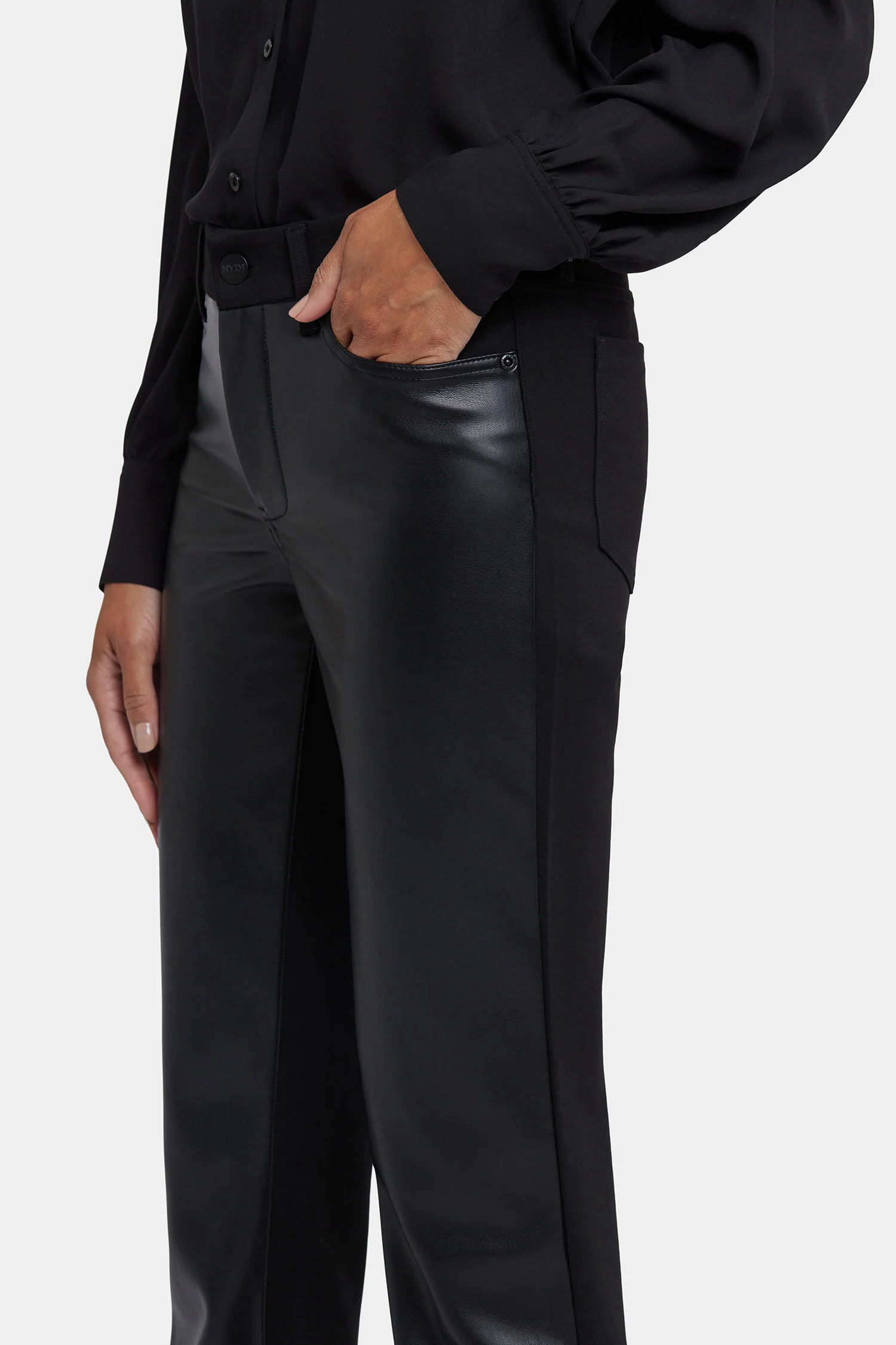 8673-vegan-stretch-leather-marilyn-straight-pants-in-petite-black-1.webp