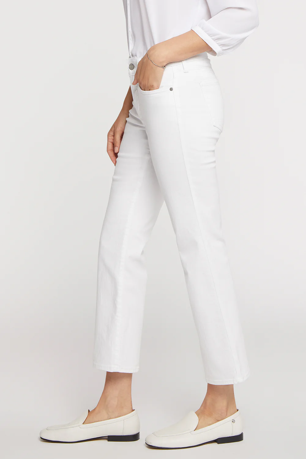 8704-marilyn-straight-ankle-jeans-in-petite-optic-white-1.webp