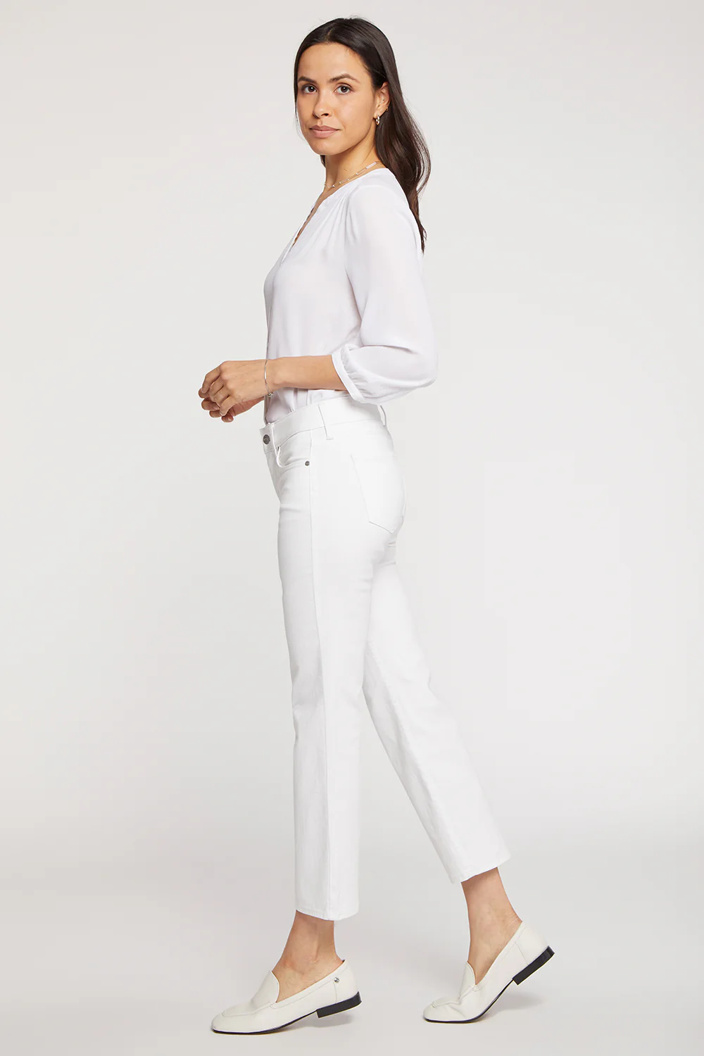8704-marilyn-straight-ankle-jeans-in-petite-optic-white-1.webp