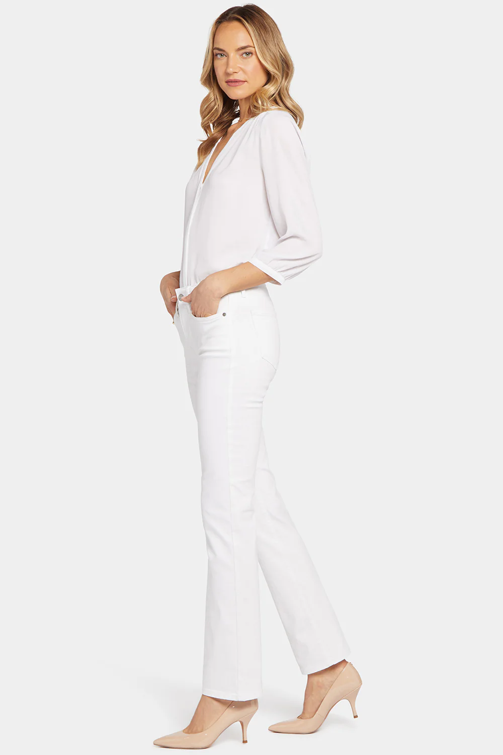 8752-marilyn-straight-jeans-in-tall-optic-white-1.webp