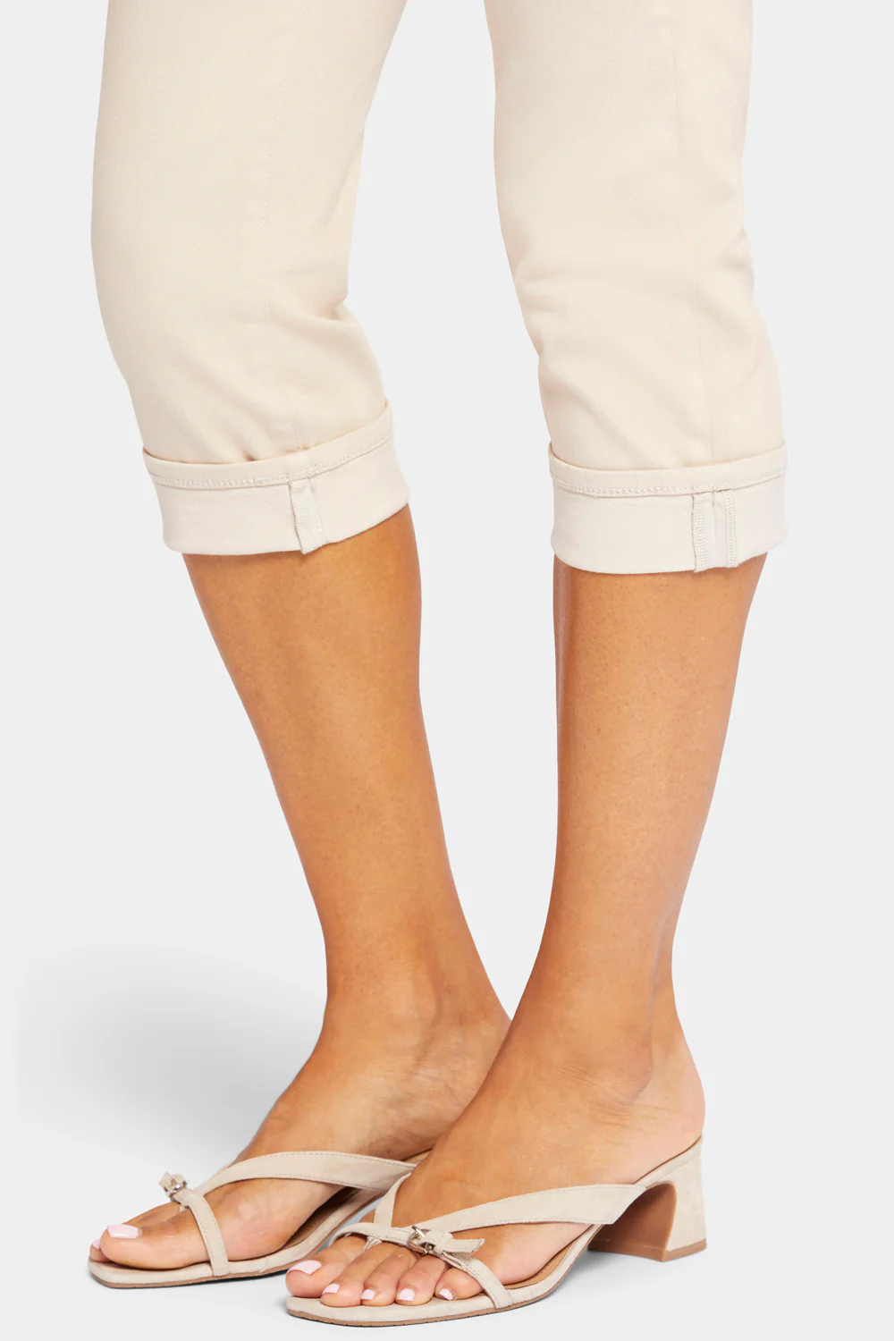8780-marilyn-straight-crop-jeans-in-petite-feather-1.webp