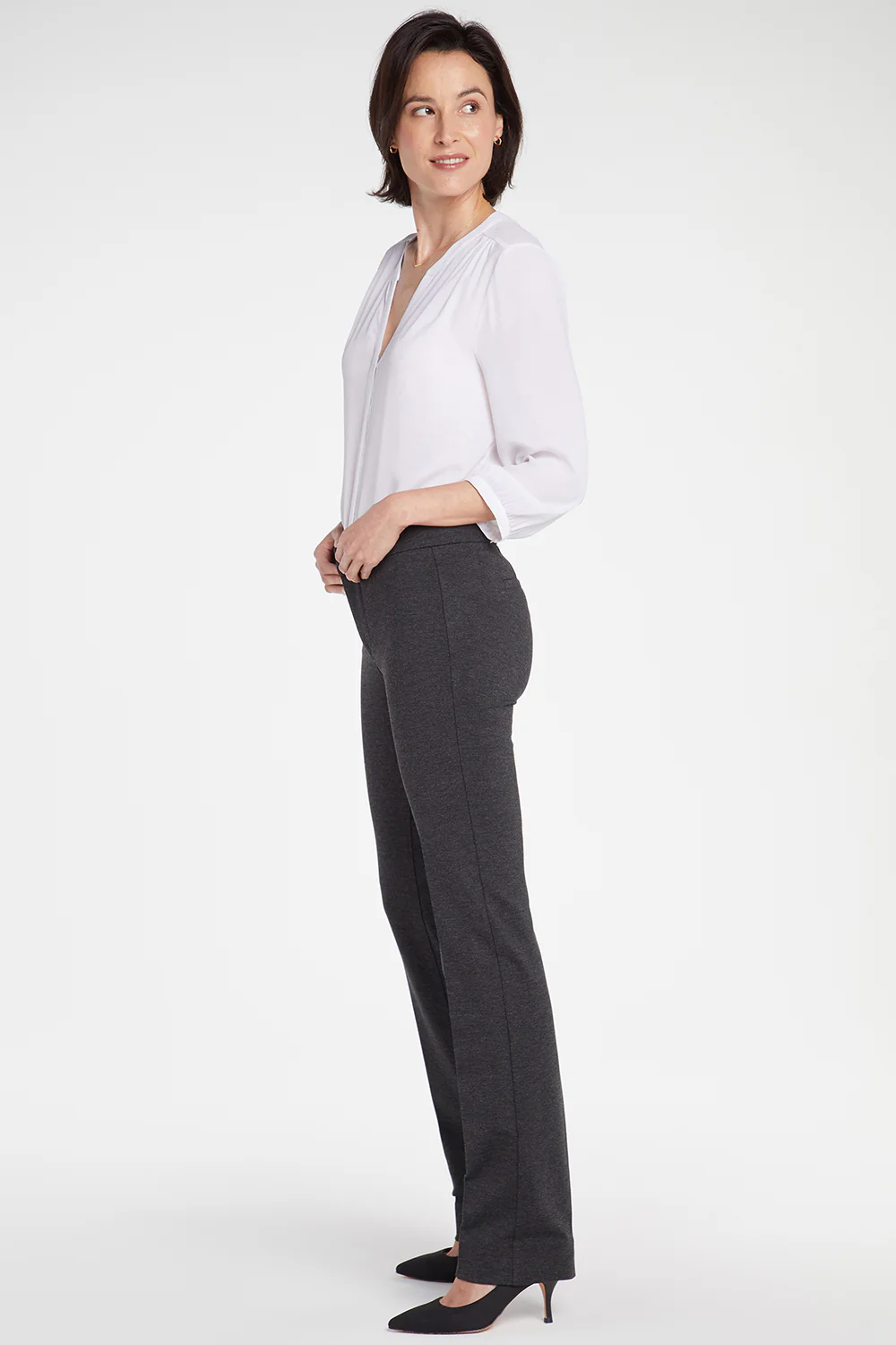 8868-slim-trouser-pants-in-petite-charcoal-heathered-1.webp