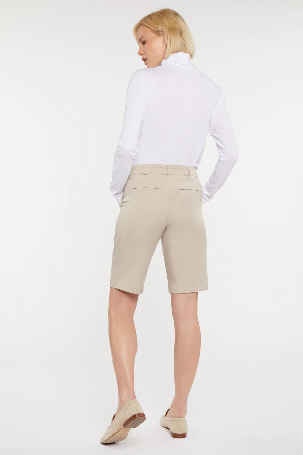 8892-bermuda-shorts-in-petite-feather-1.webp