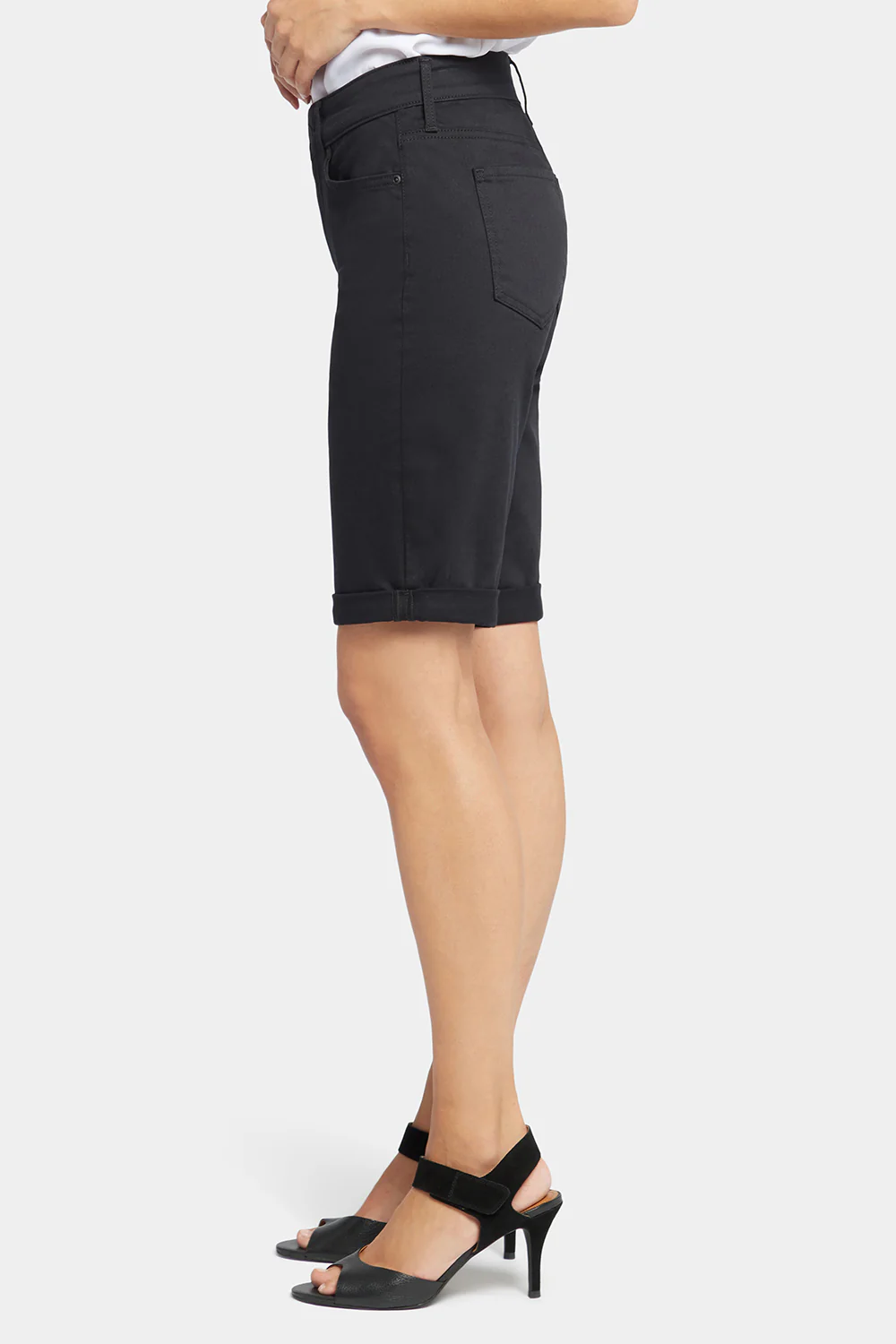 8916-briella-10-inch-denim-shorts-in-petite-black-1.webp