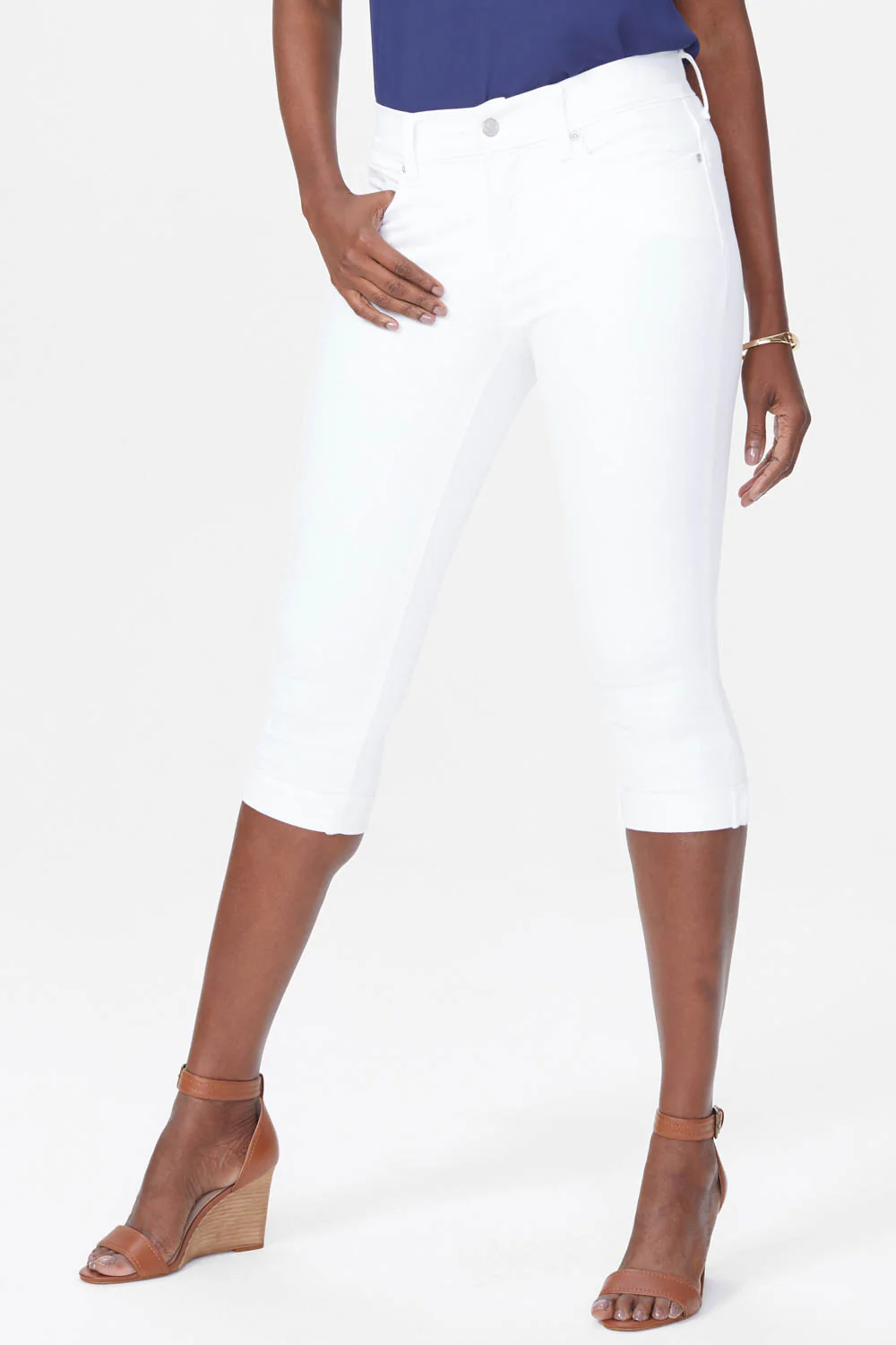 8940-marilyn-straight-crop-jeans-in-petite-optic-white-1.webp