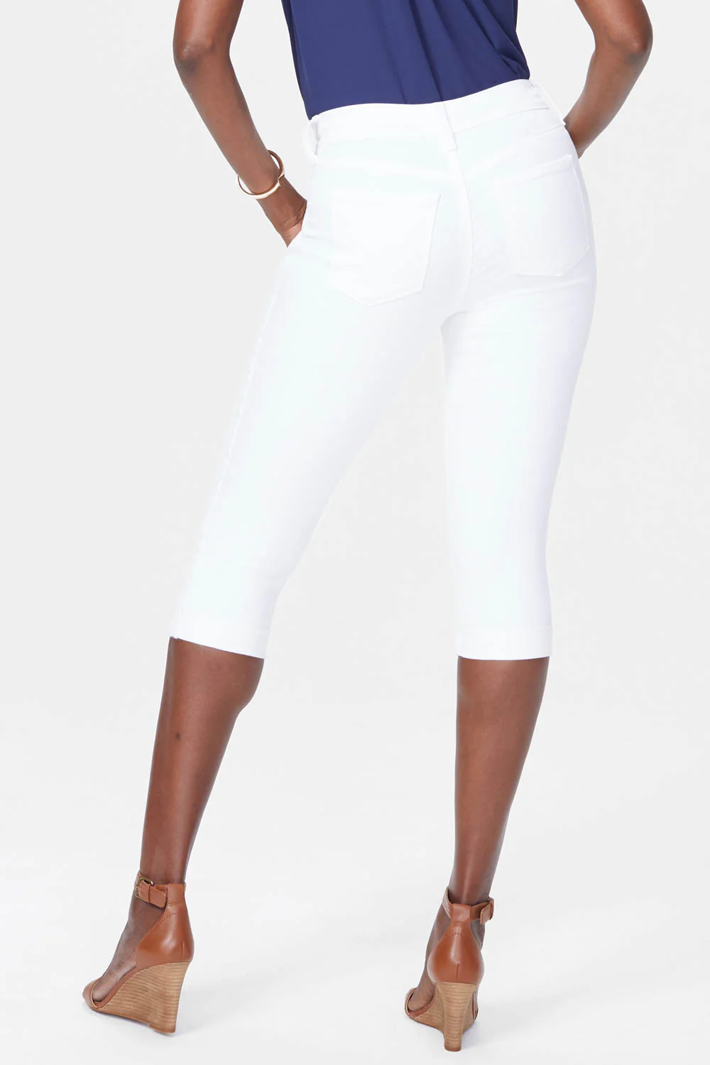 8940-marilyn-straight-crop-jeans-in-petite-optic-white-1.webp